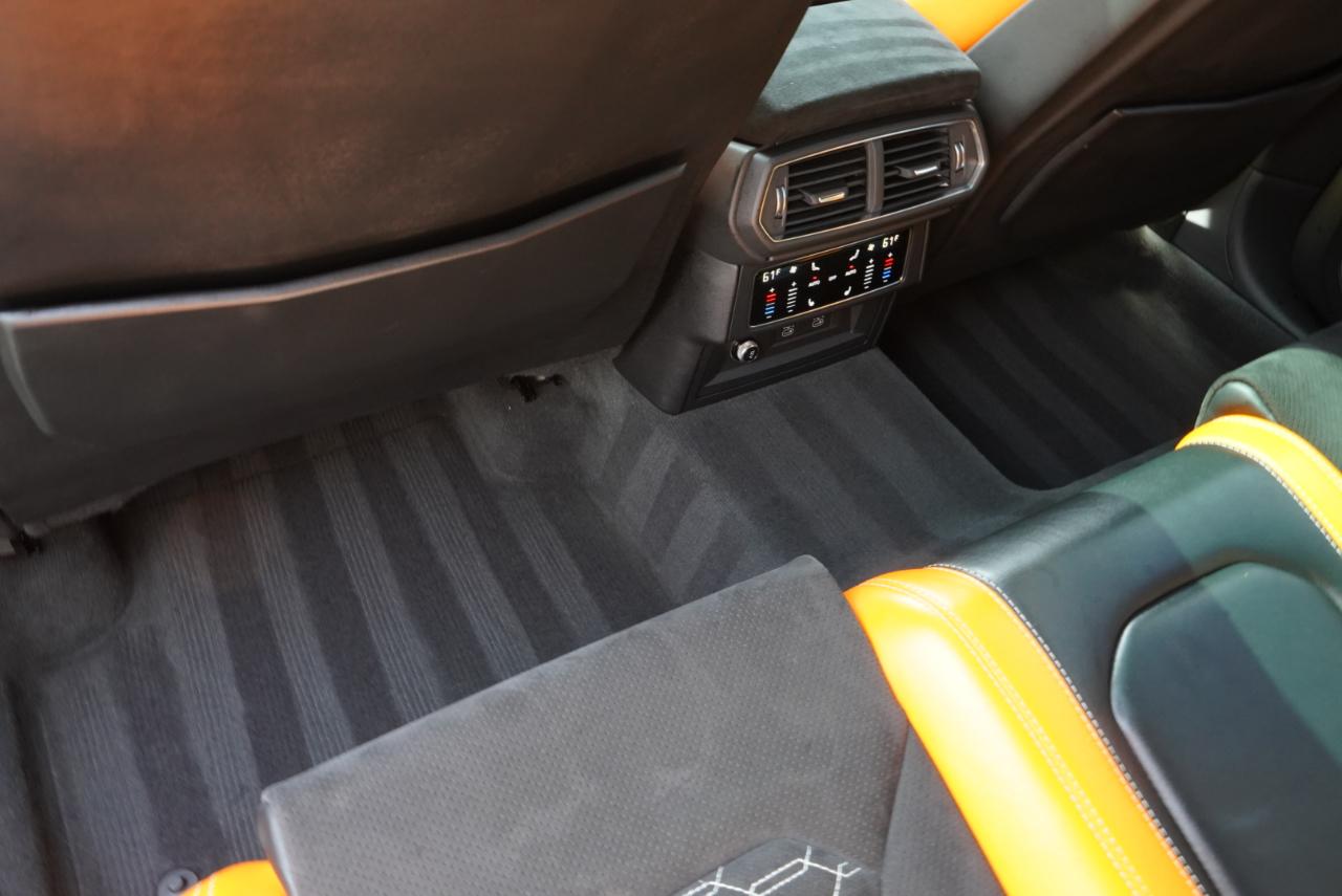 2022 Lamborghini Urus Base AWD