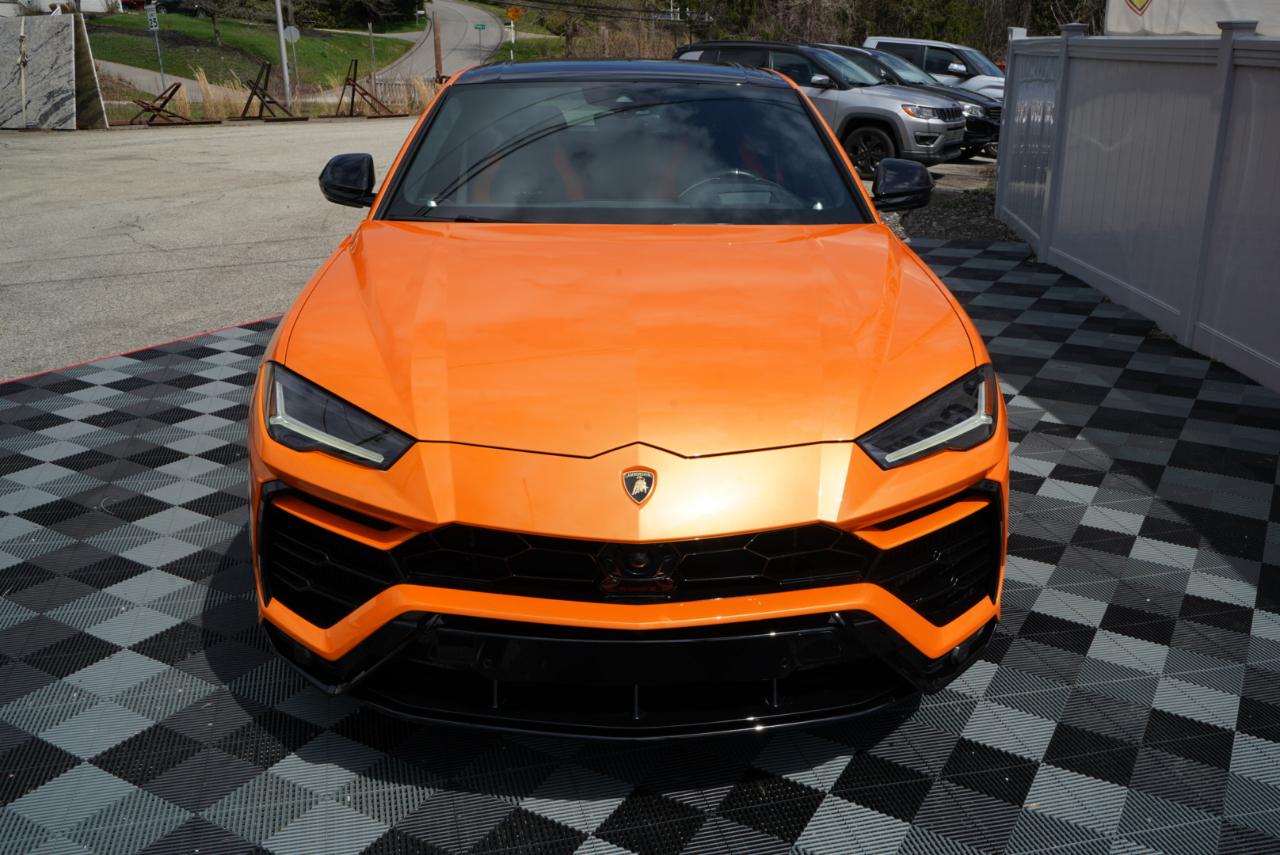 2022 Lamborghini Urus Base AWD