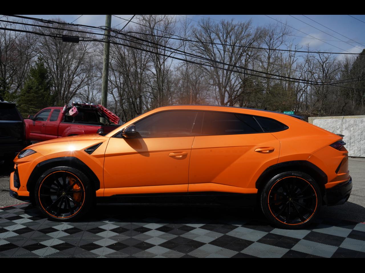 2022 Lamborghini Urus Base AWD