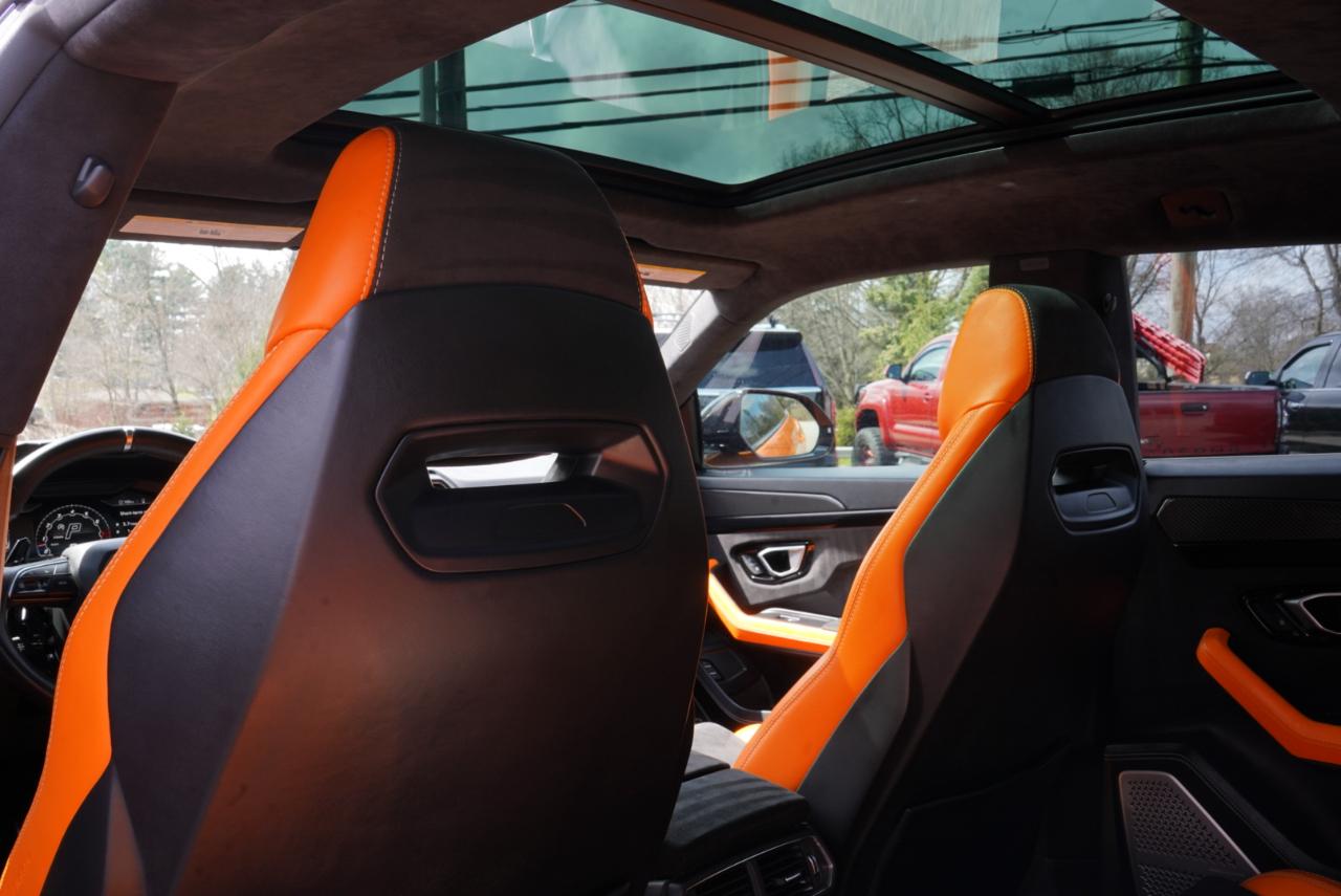 2022 Lamborghini Urus Base AWD