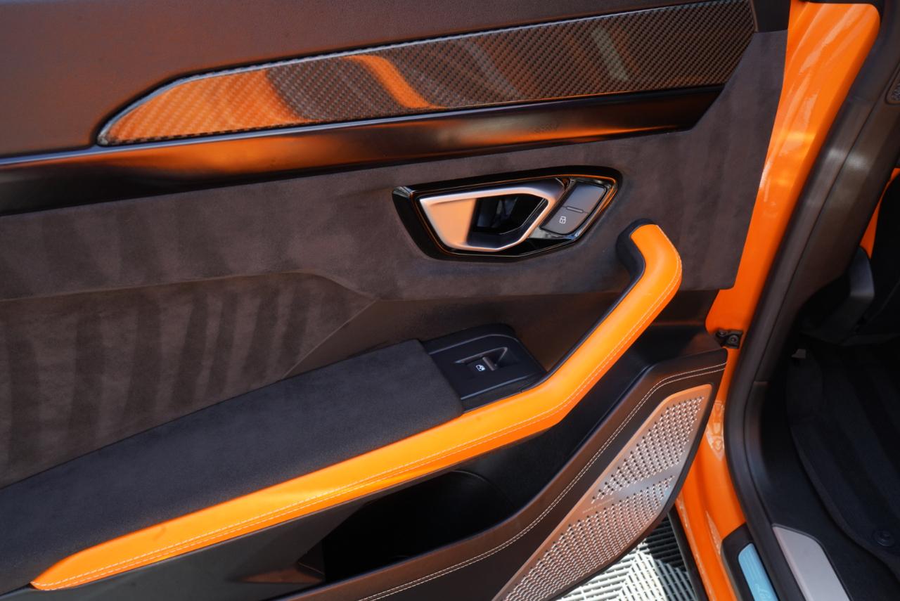 2022 Lamborghini Urus Base AWD