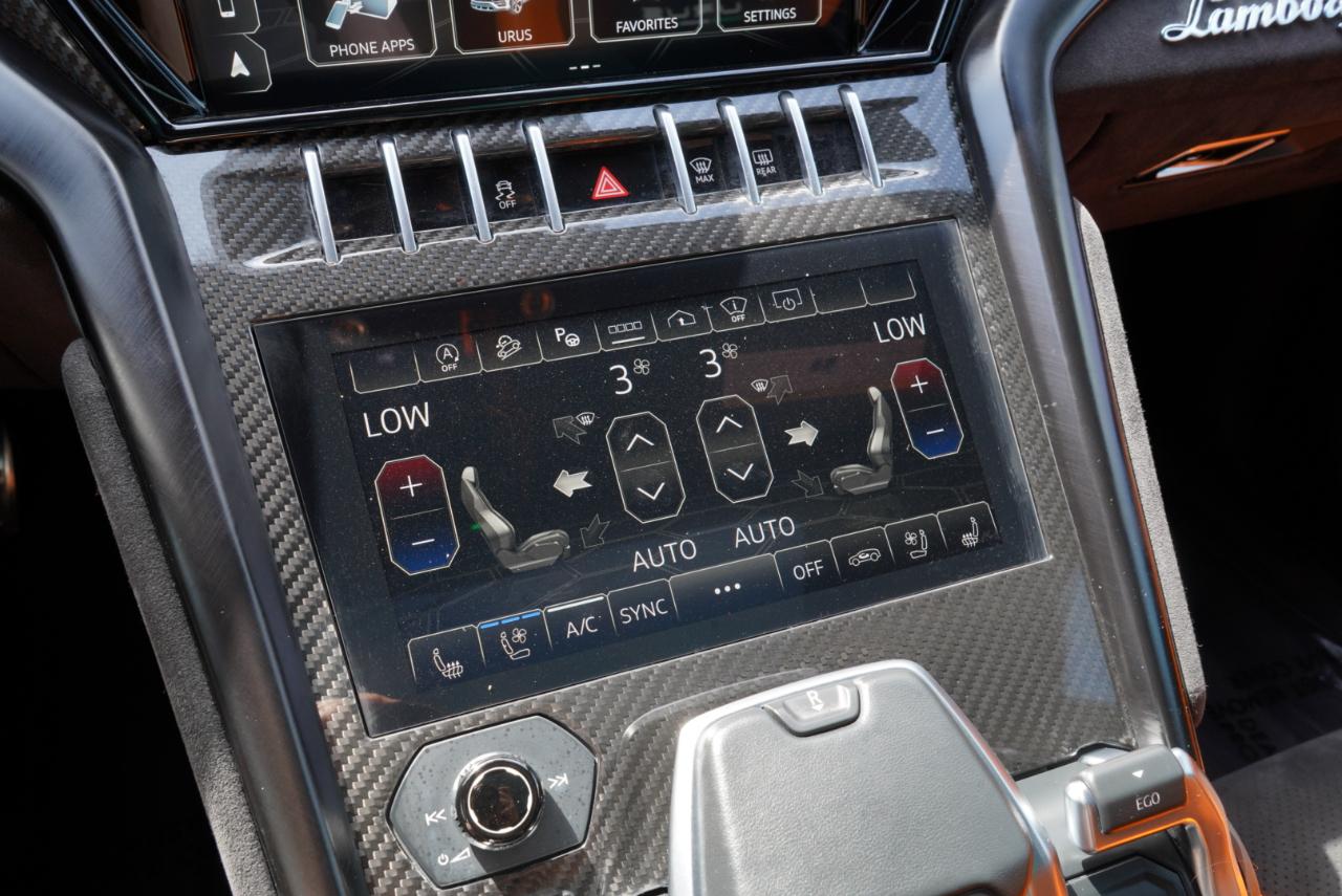 2022 Lamborghini Urus Base AWD