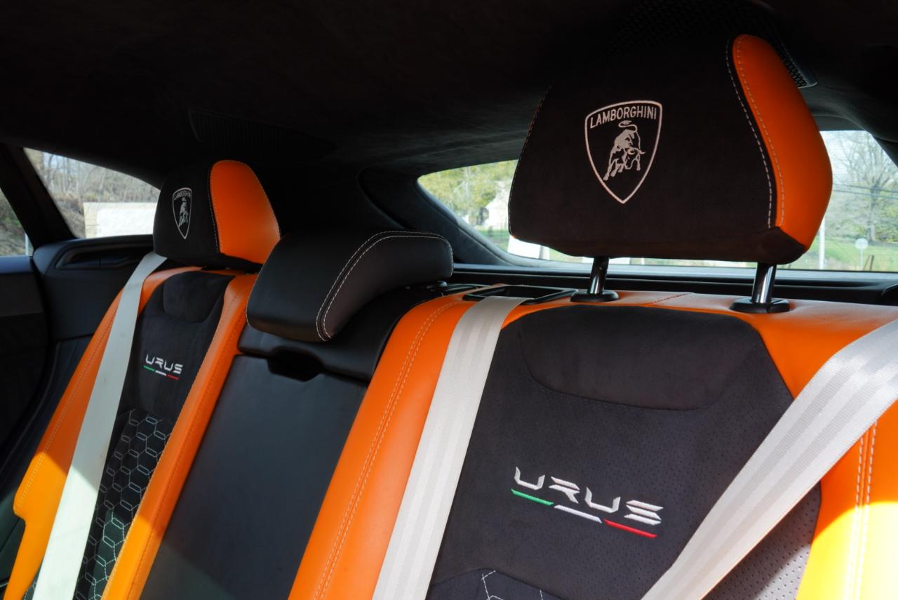 2022 Lamborghini Urus Base AWD