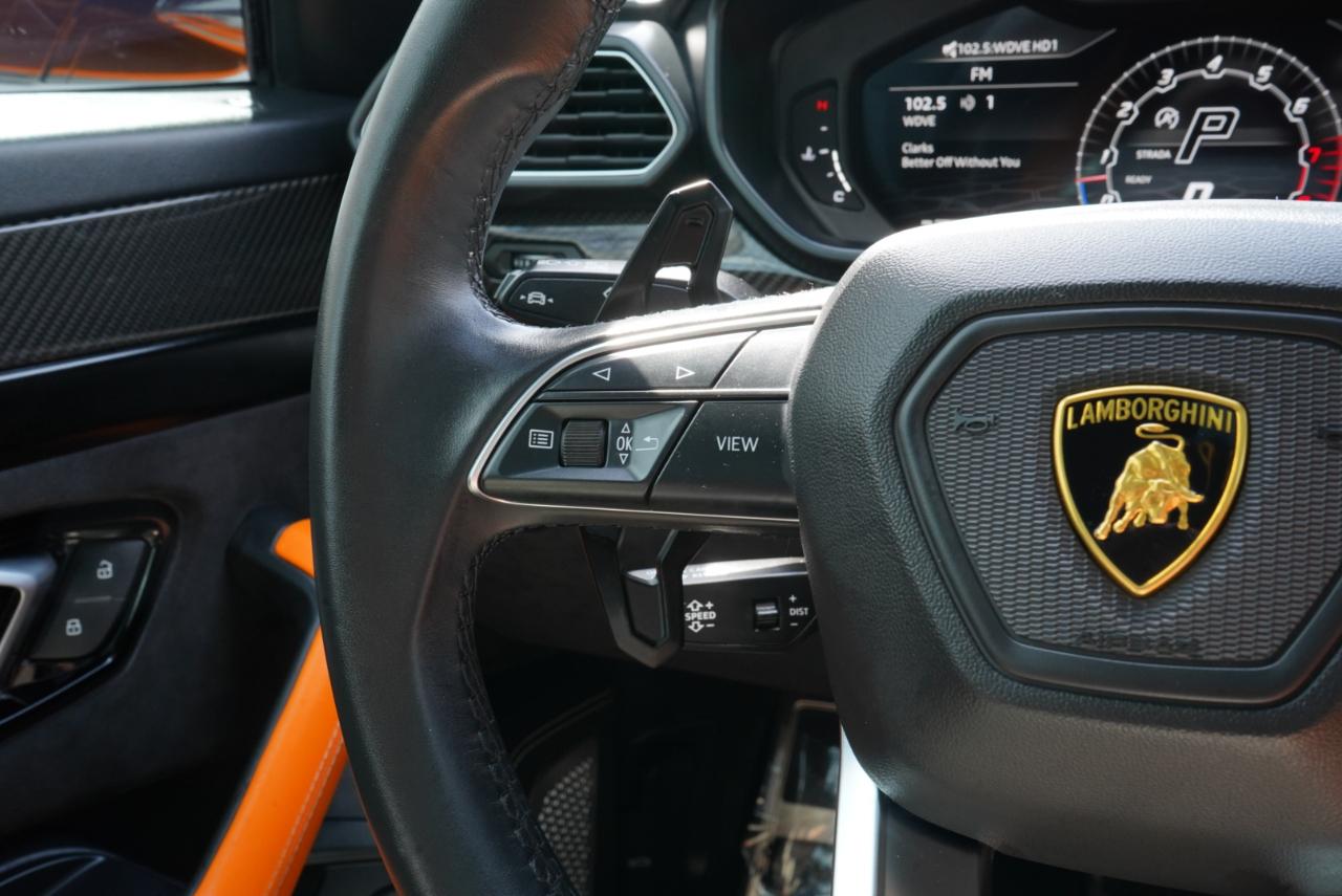 2022 Lamborghini Urus Base AWD