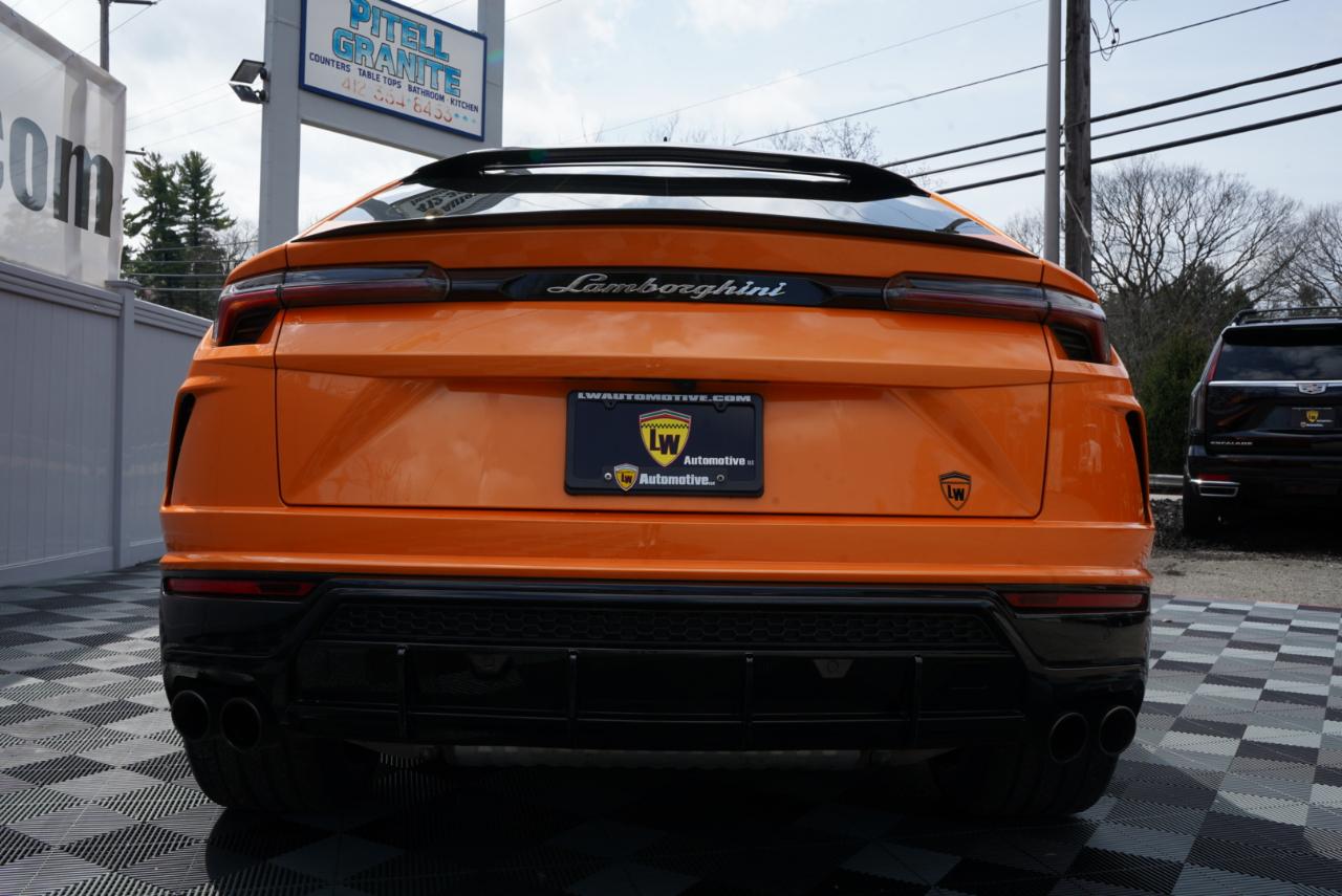 2022 Lamborghini Urus Base AWD