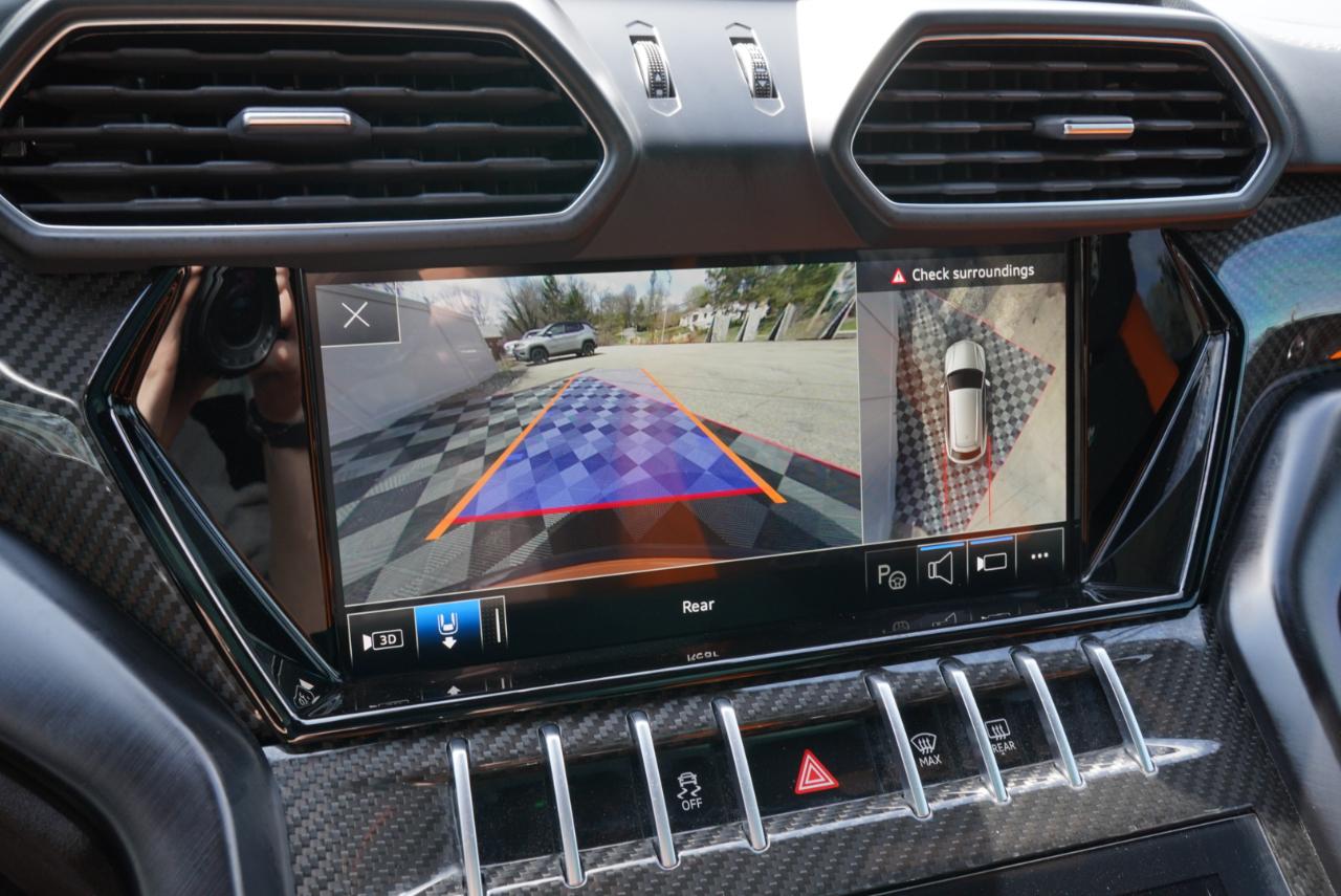 2022 Lamborghini Urus Base AWD