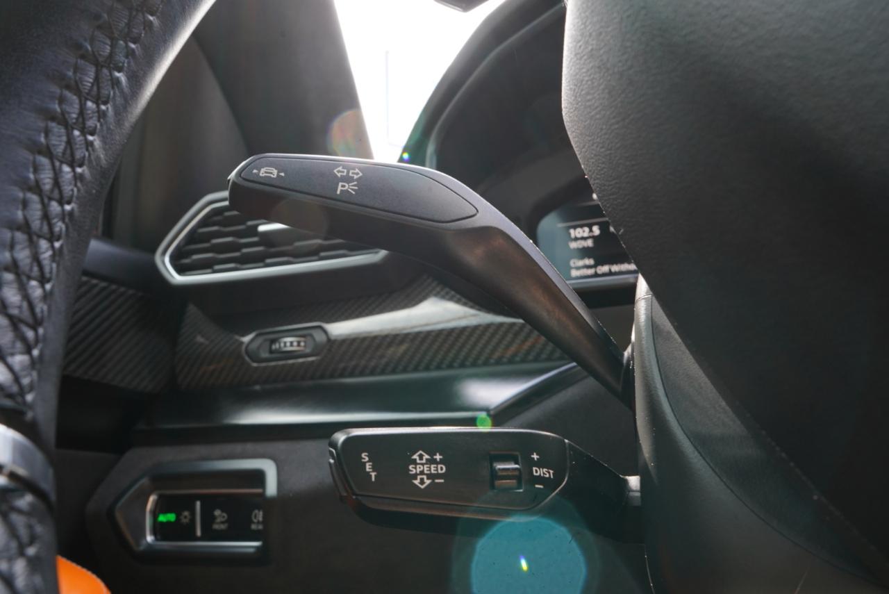 2022 Lamborghini Urus Base AWD