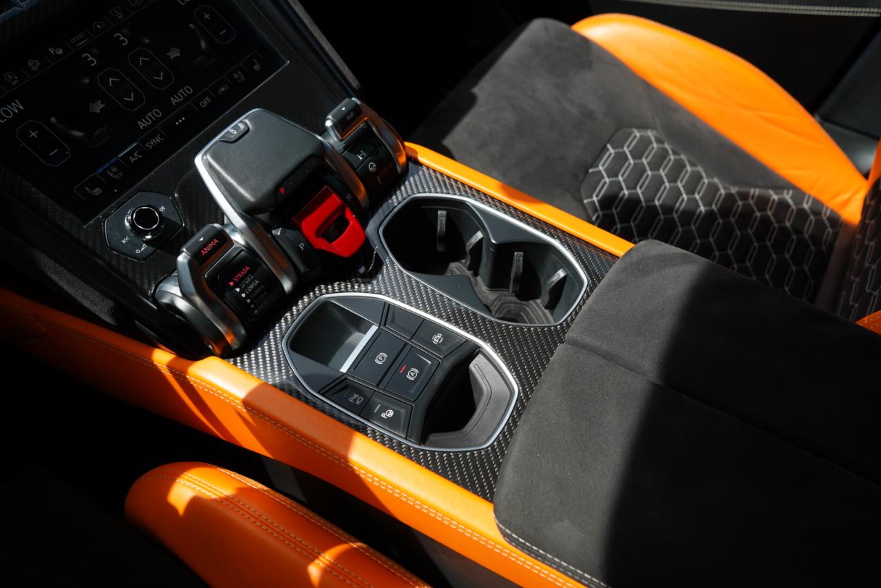 2022 Lamborghini Urus Base AWD