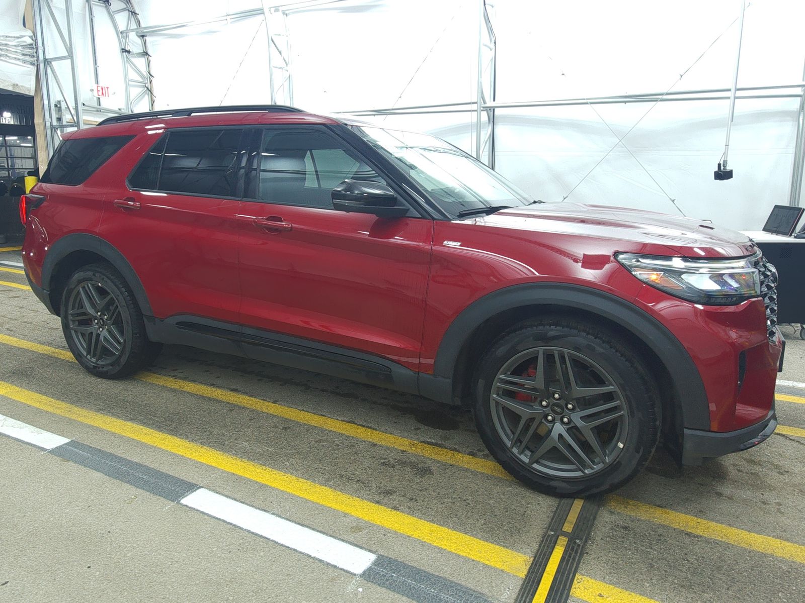 FORD EXPLORER - 4