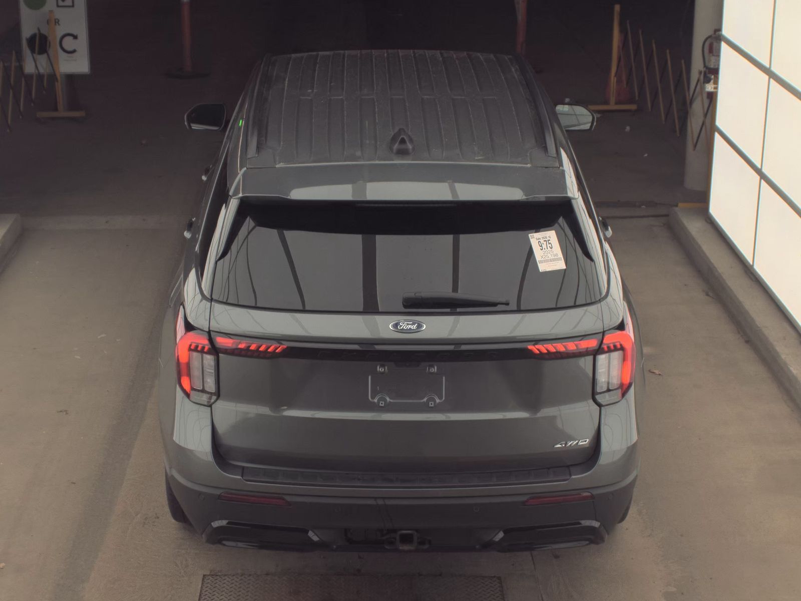 FORD EXPLORER - 7