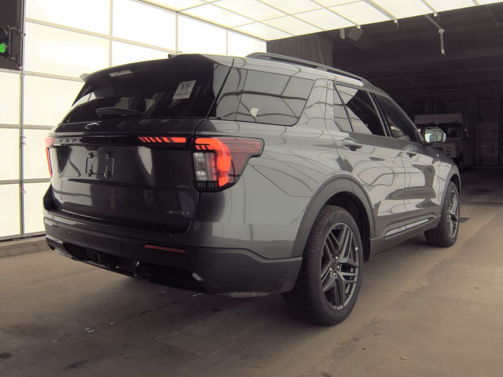FORD EXPLORER - 6