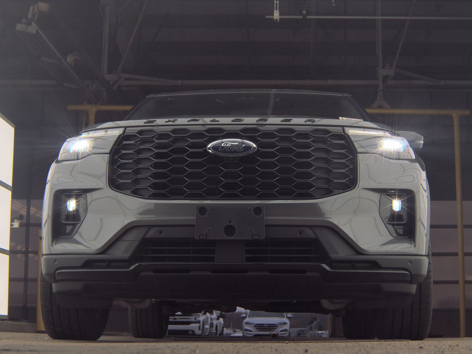 FORD EXPLORER - 4