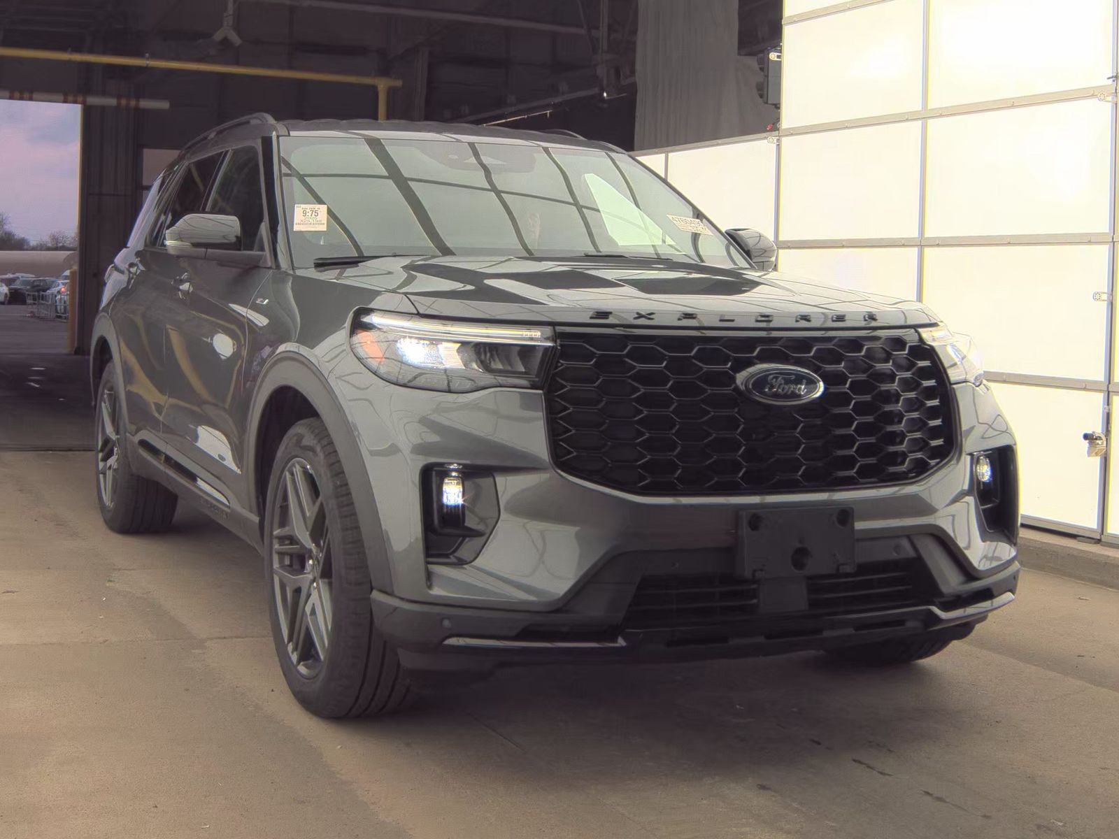 FORD EXPLORER - 5