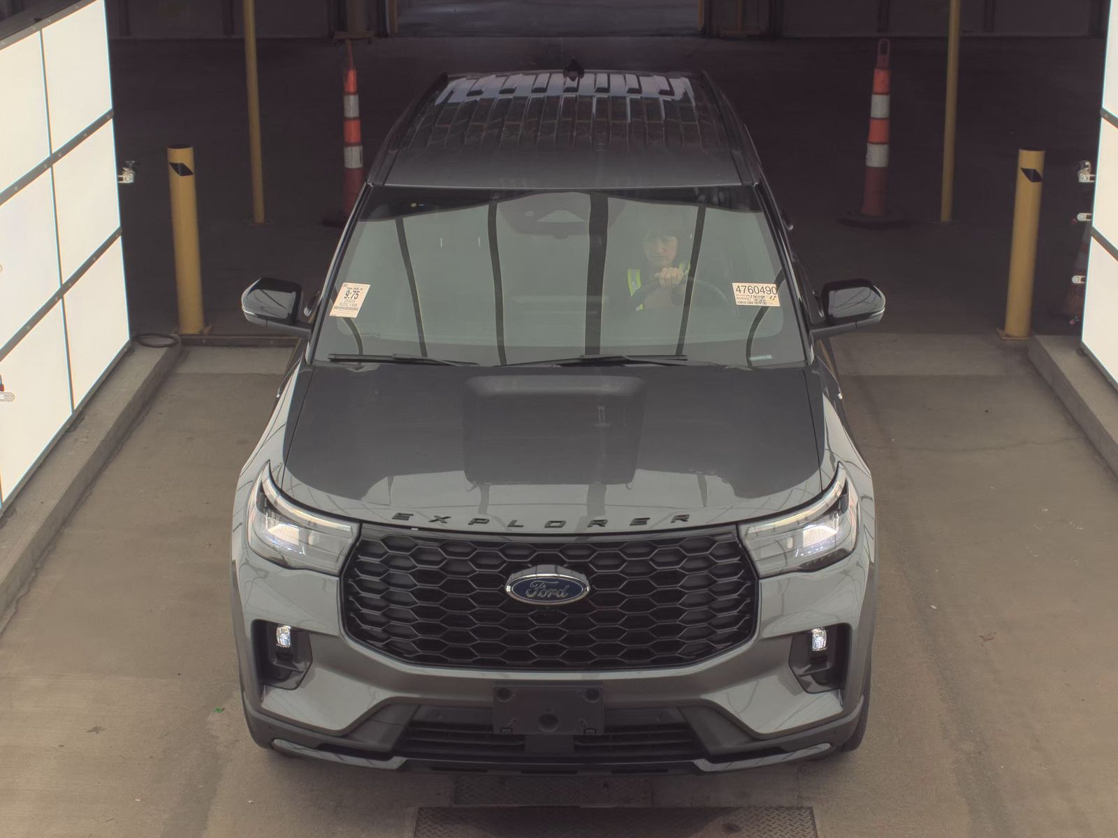 FORD EXPLORER - 3