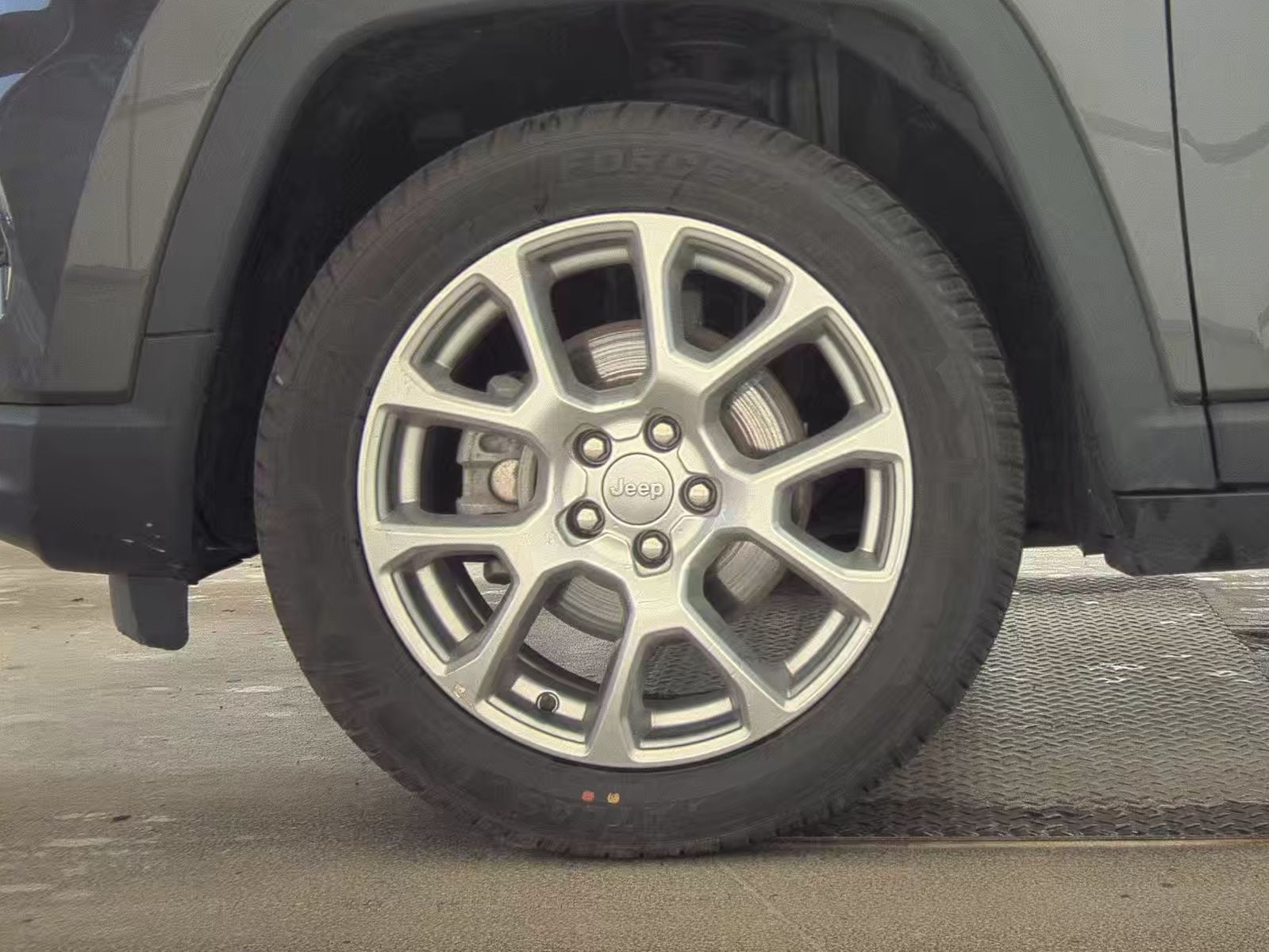 JEEP LATITU LUX - 10