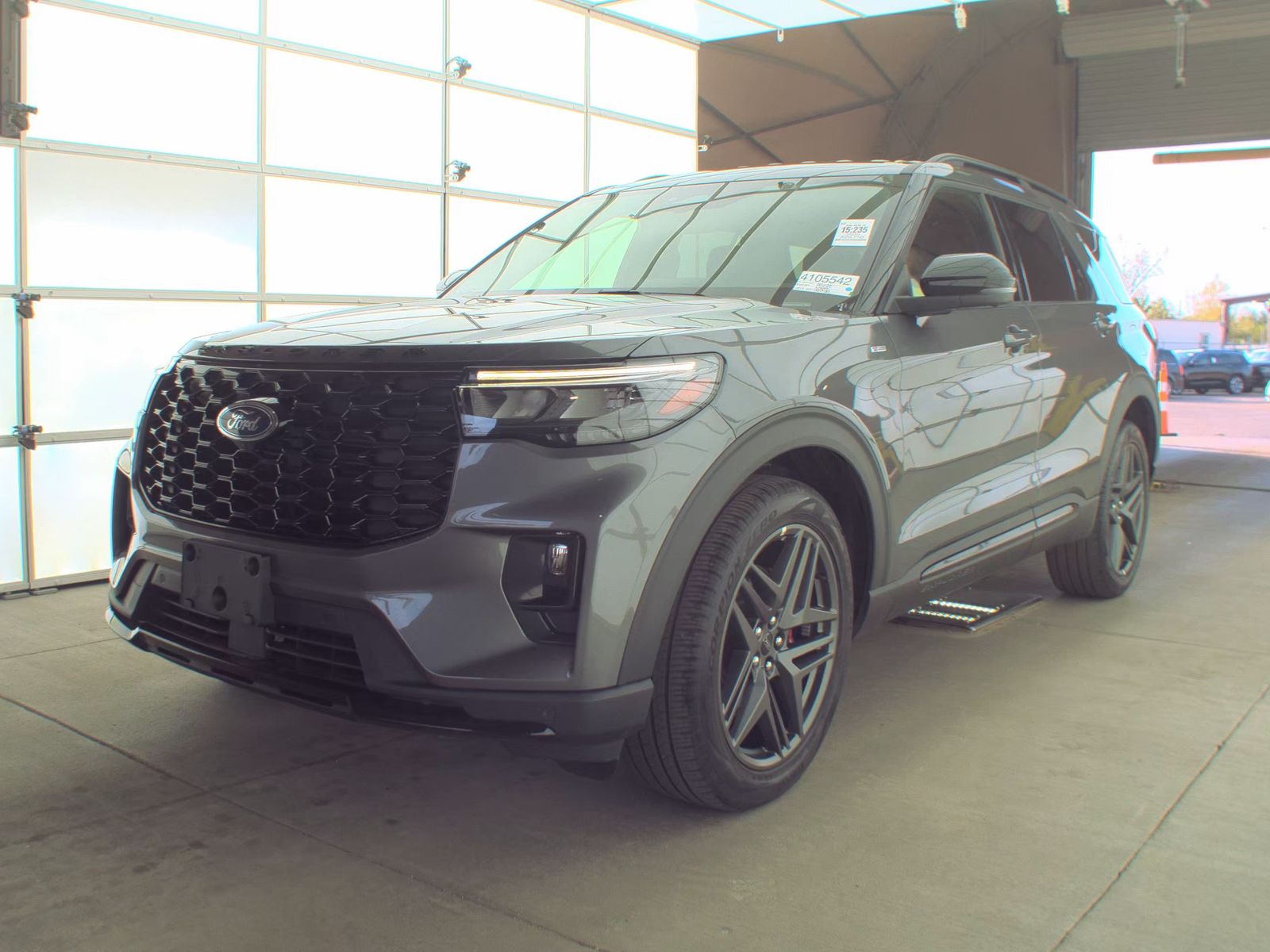 FORD EXPLORER - 1