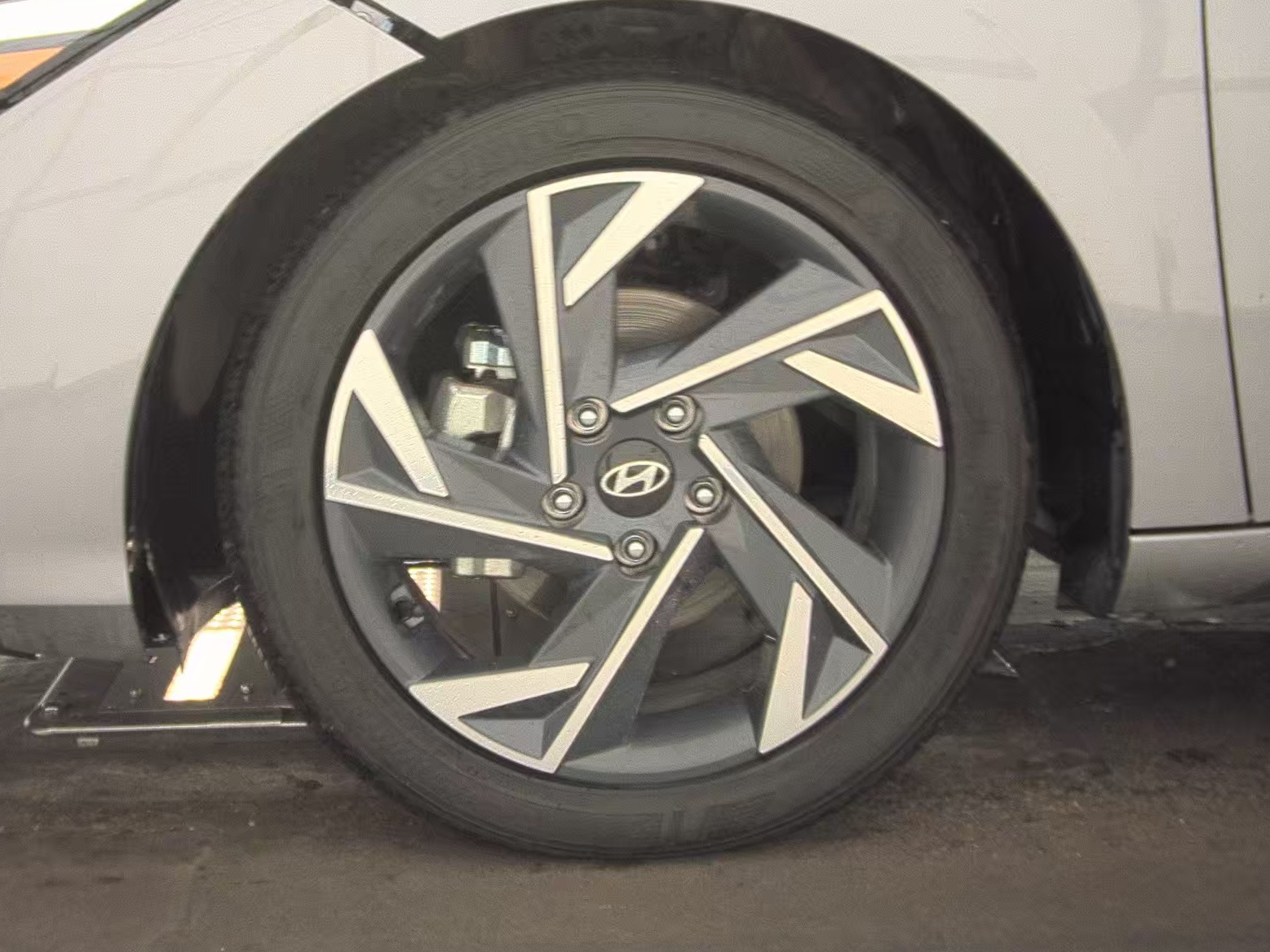 HYUNDAI SEL SPORT - 10