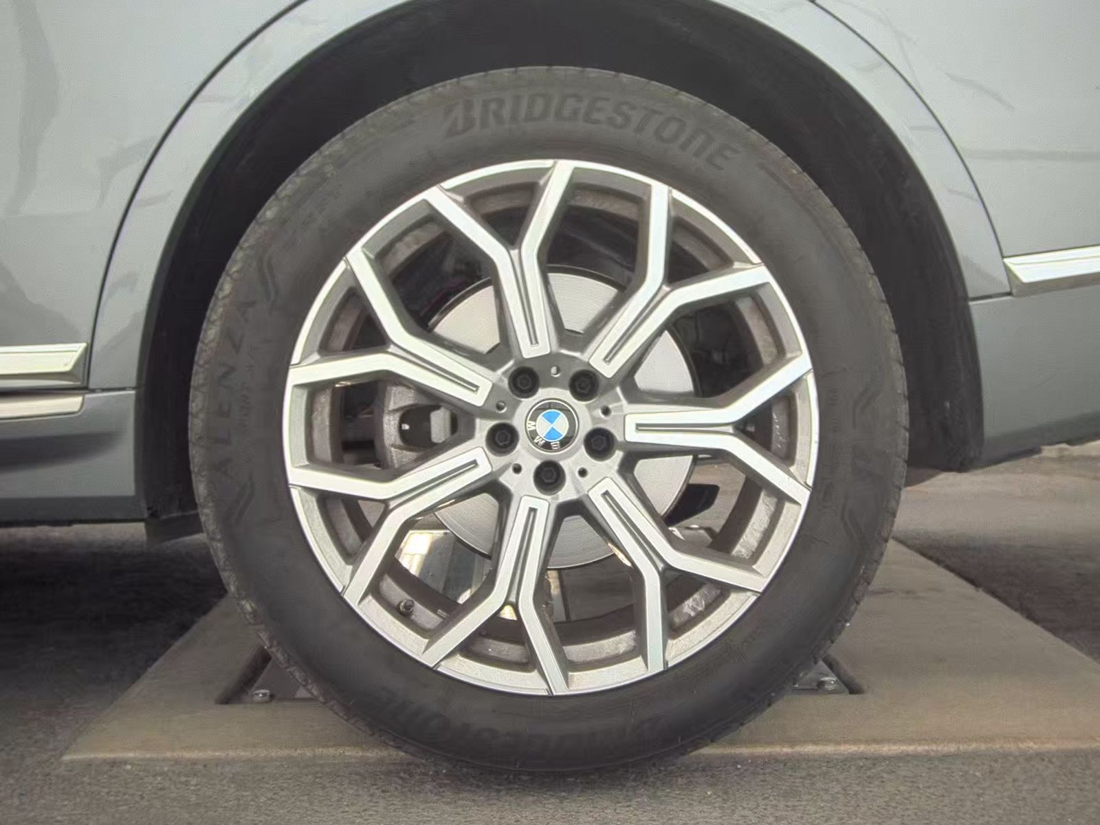 2026 BMW X7 xDrive40i AWD
