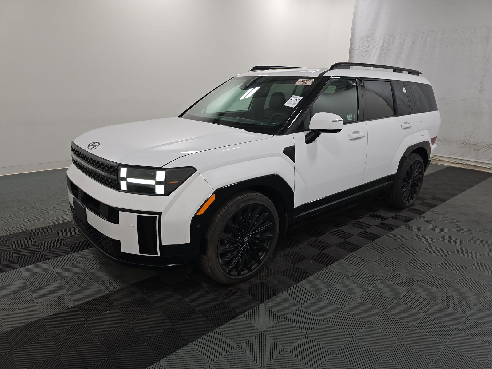 HYUNDAI CALLIGRAPH - 1