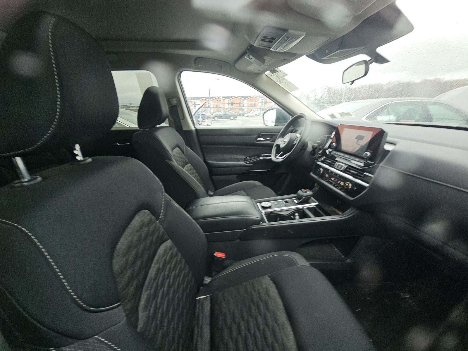 2022 Nissan Pathfinder SV AWD