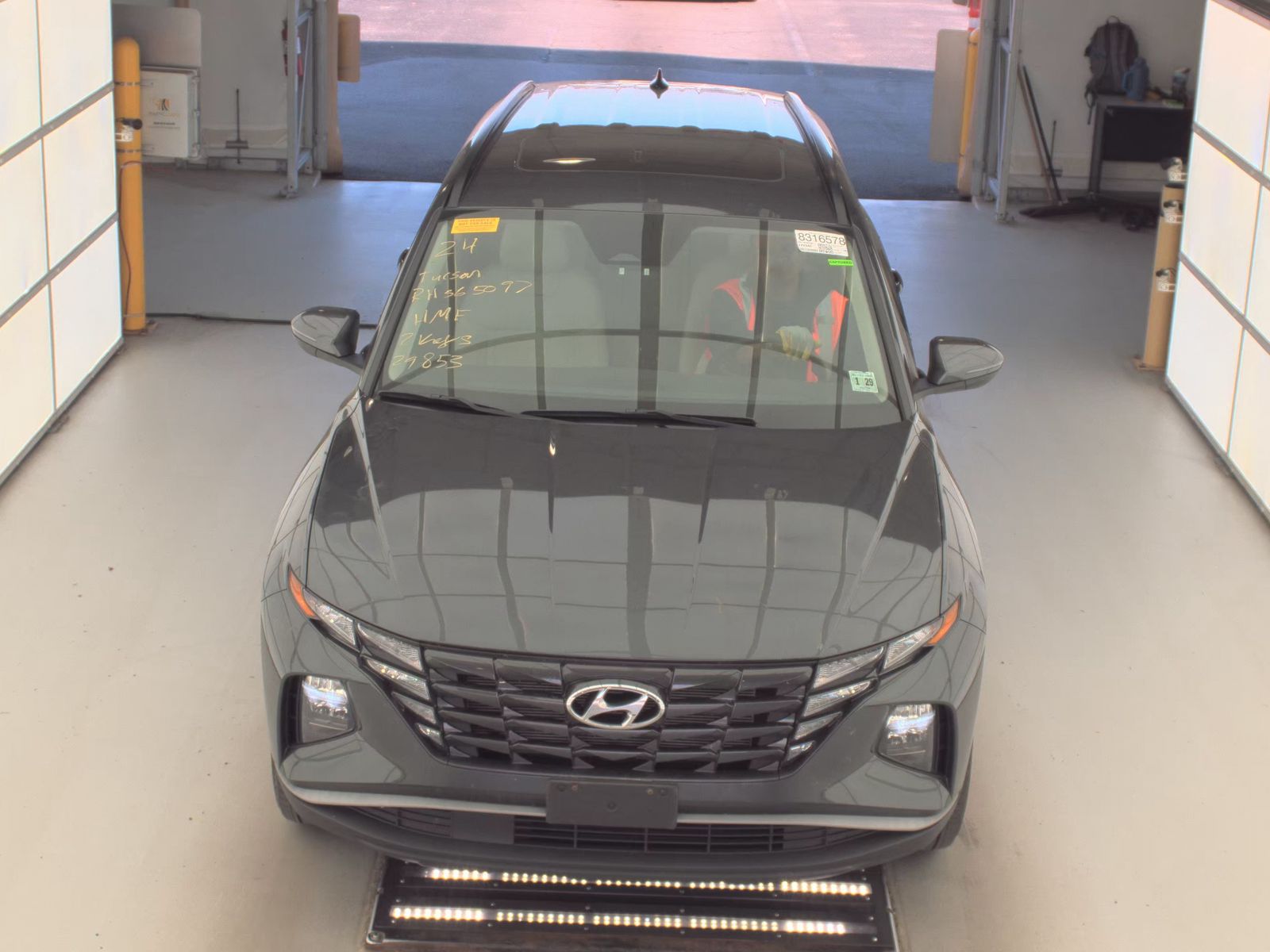 HYUNDAI SEL - 3
