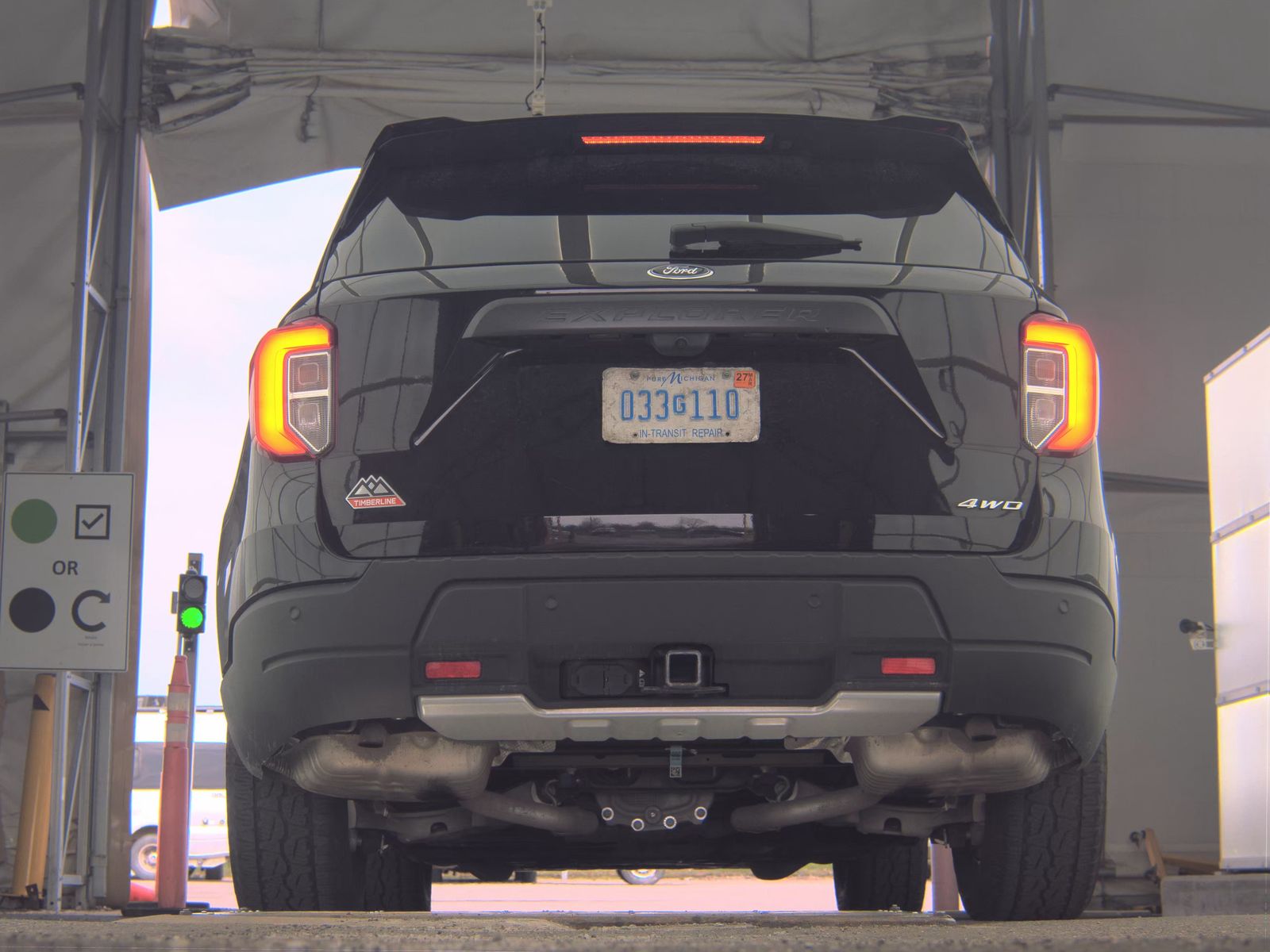 FORD EXPLORER - 8