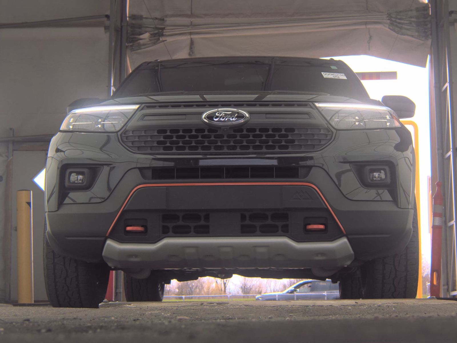 FORD EXPLORER - 4