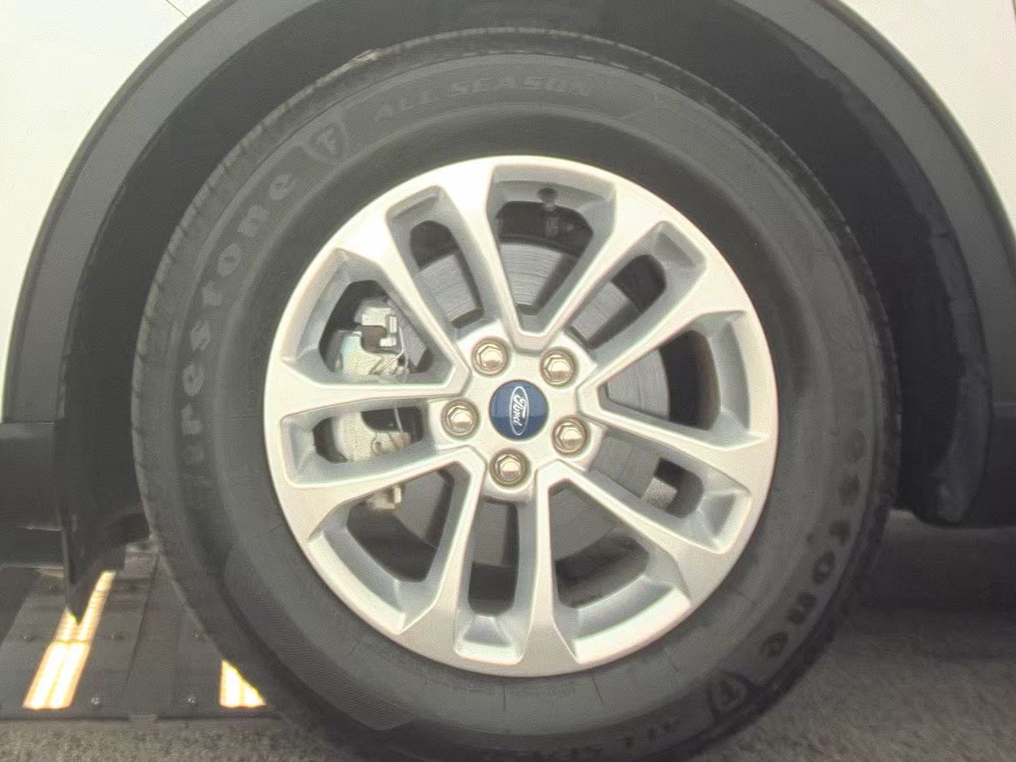 FORD ESCAPE - 10