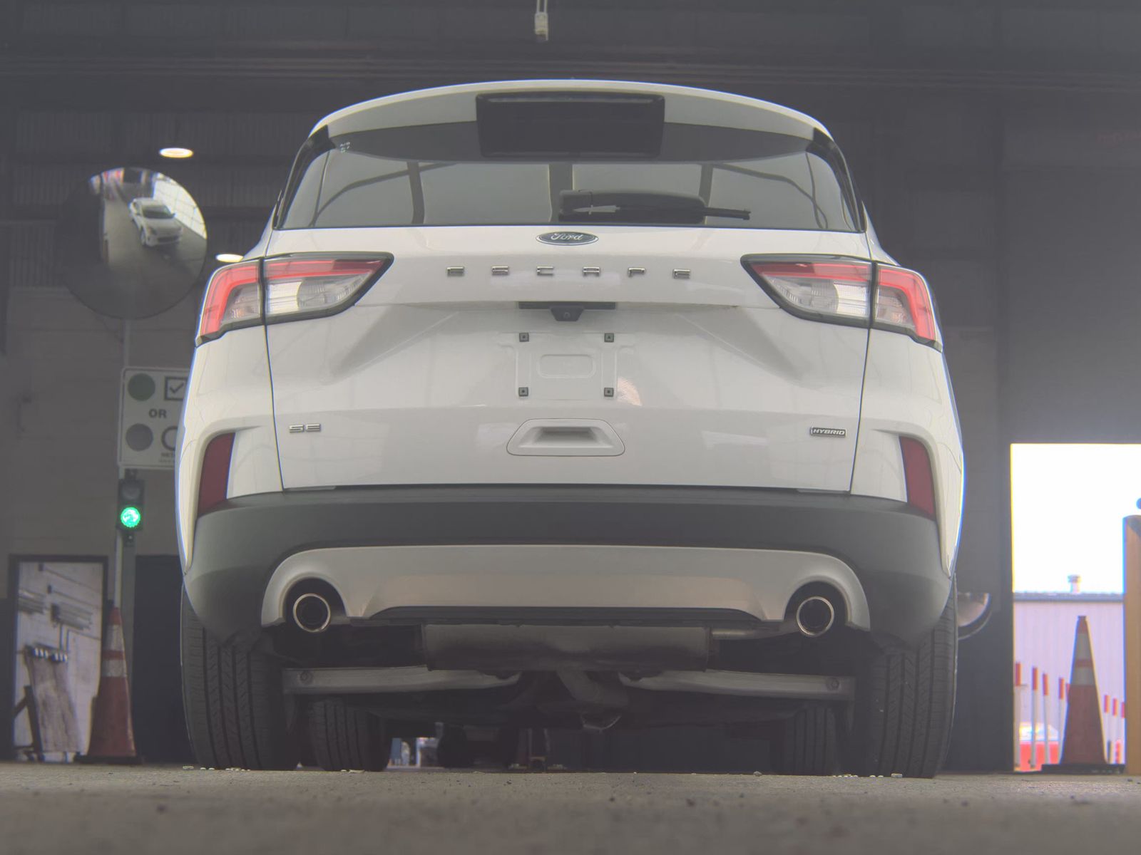 FORD ESCAPE - 8