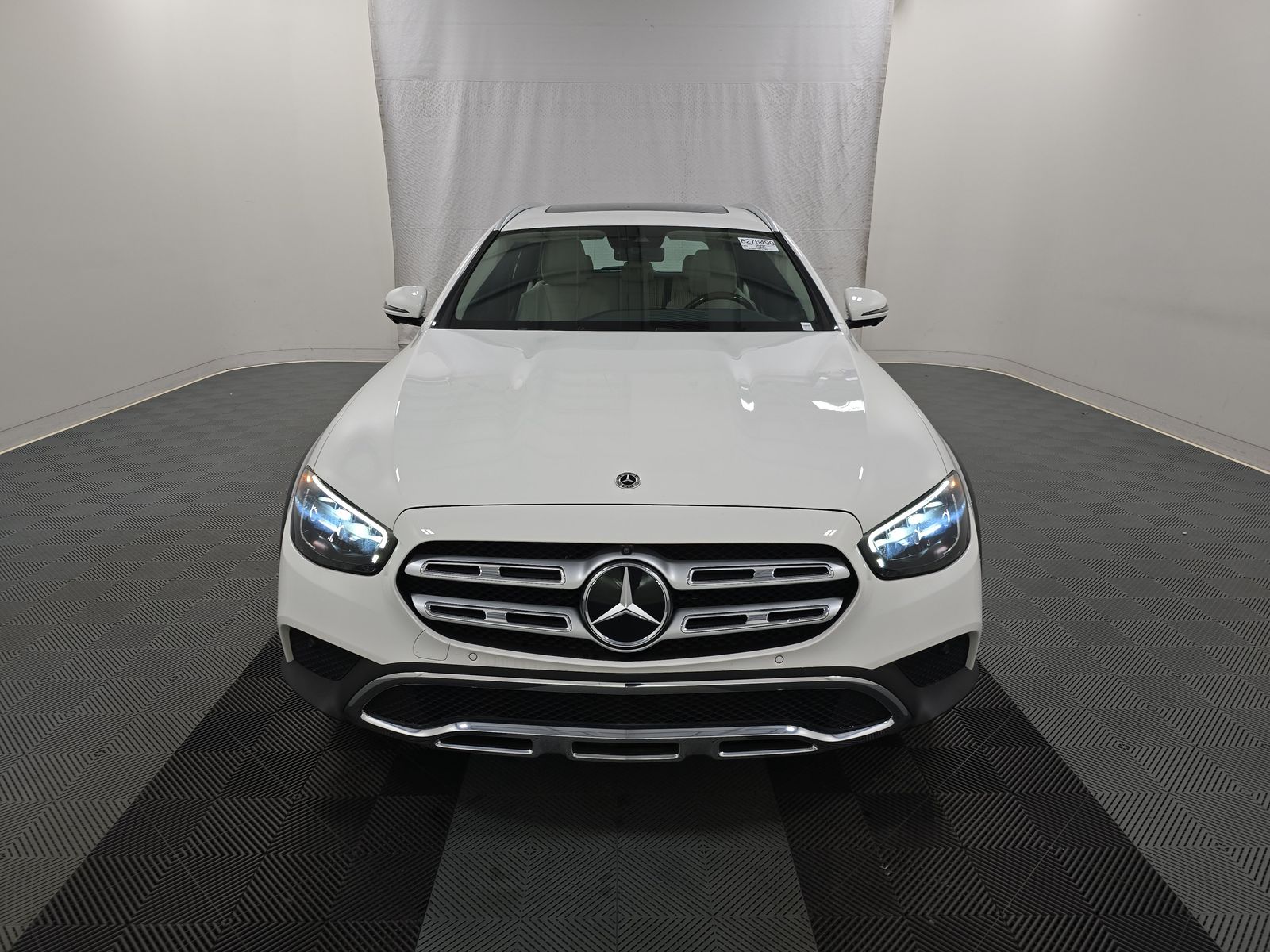 MERCEDES-BENZ E-CLASS - 3