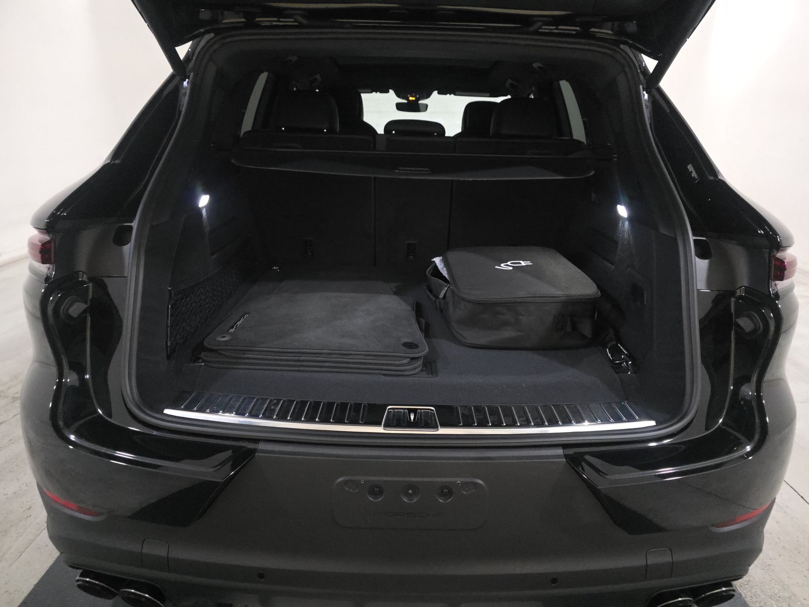 2025 Porsche Cayenne E-Hybrid AWD