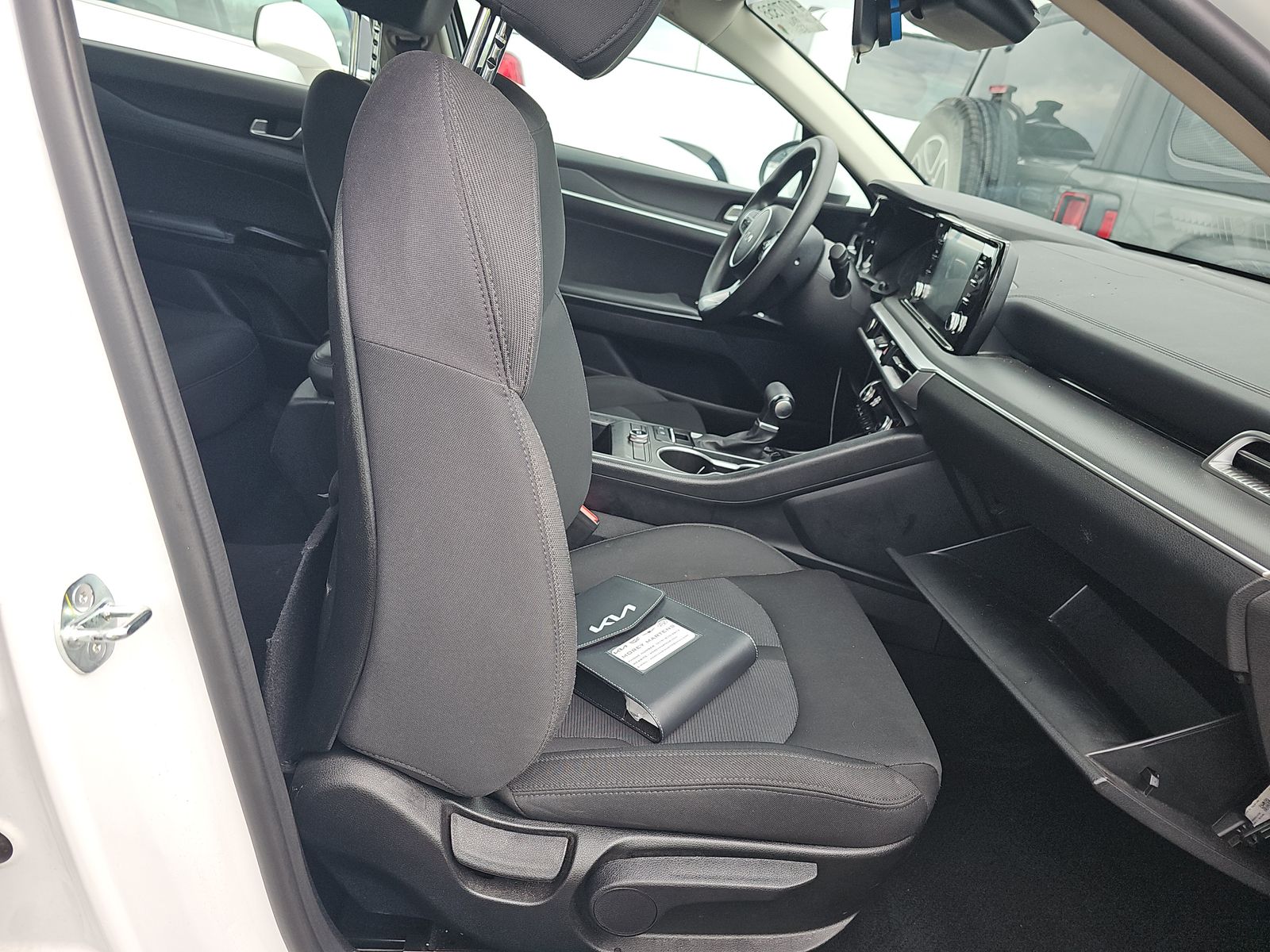 2023 Kia K5 LXS FWD