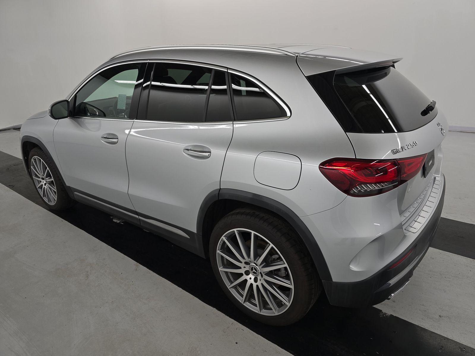 MERCEDES-BENZ GLA-CLASS - 7