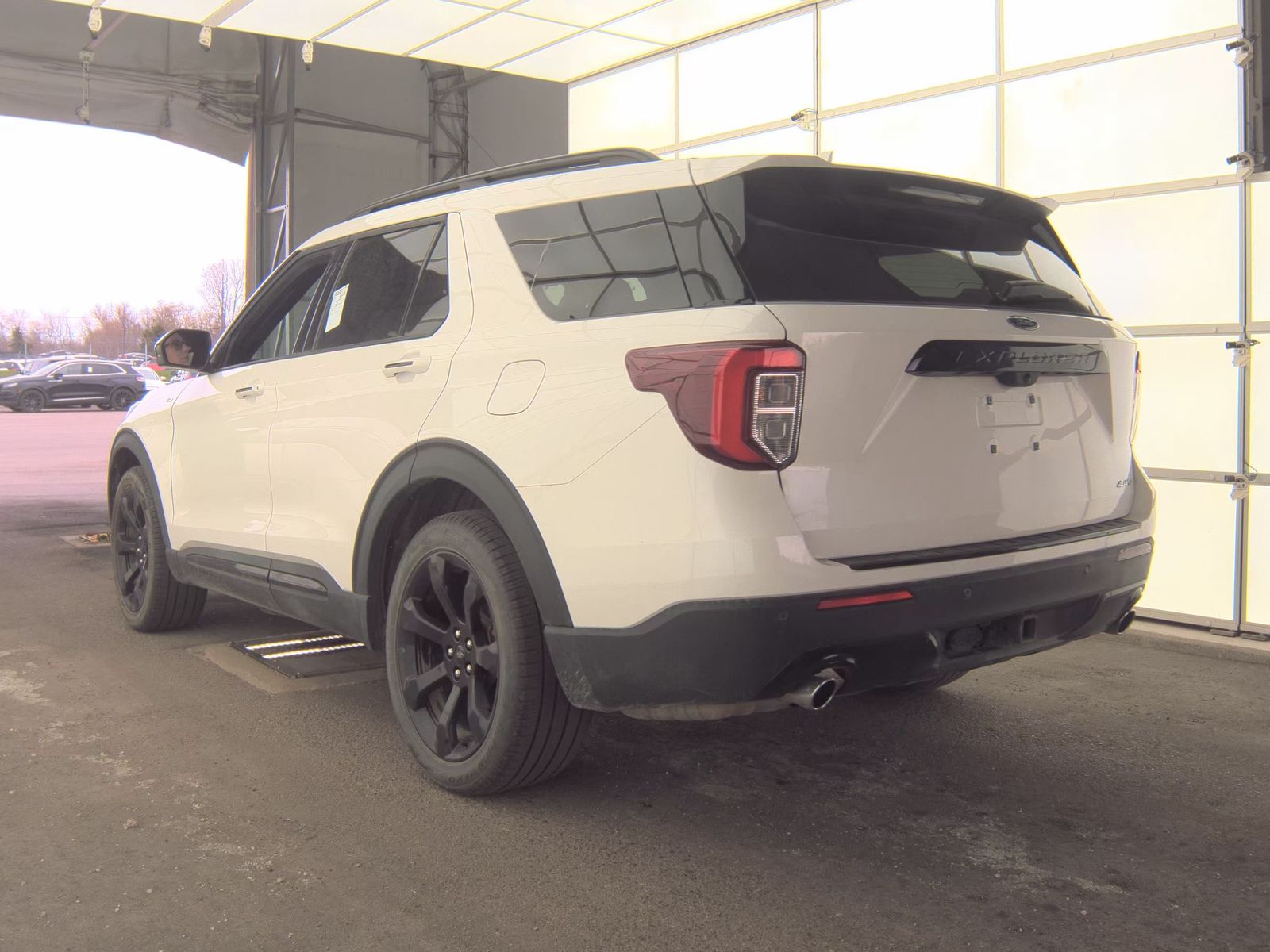 FORD EXPLORER - 9