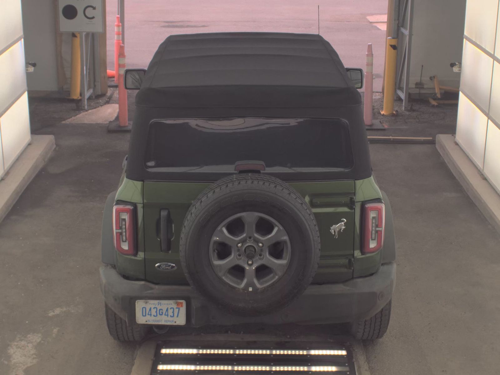 FORD BRONCO - 7