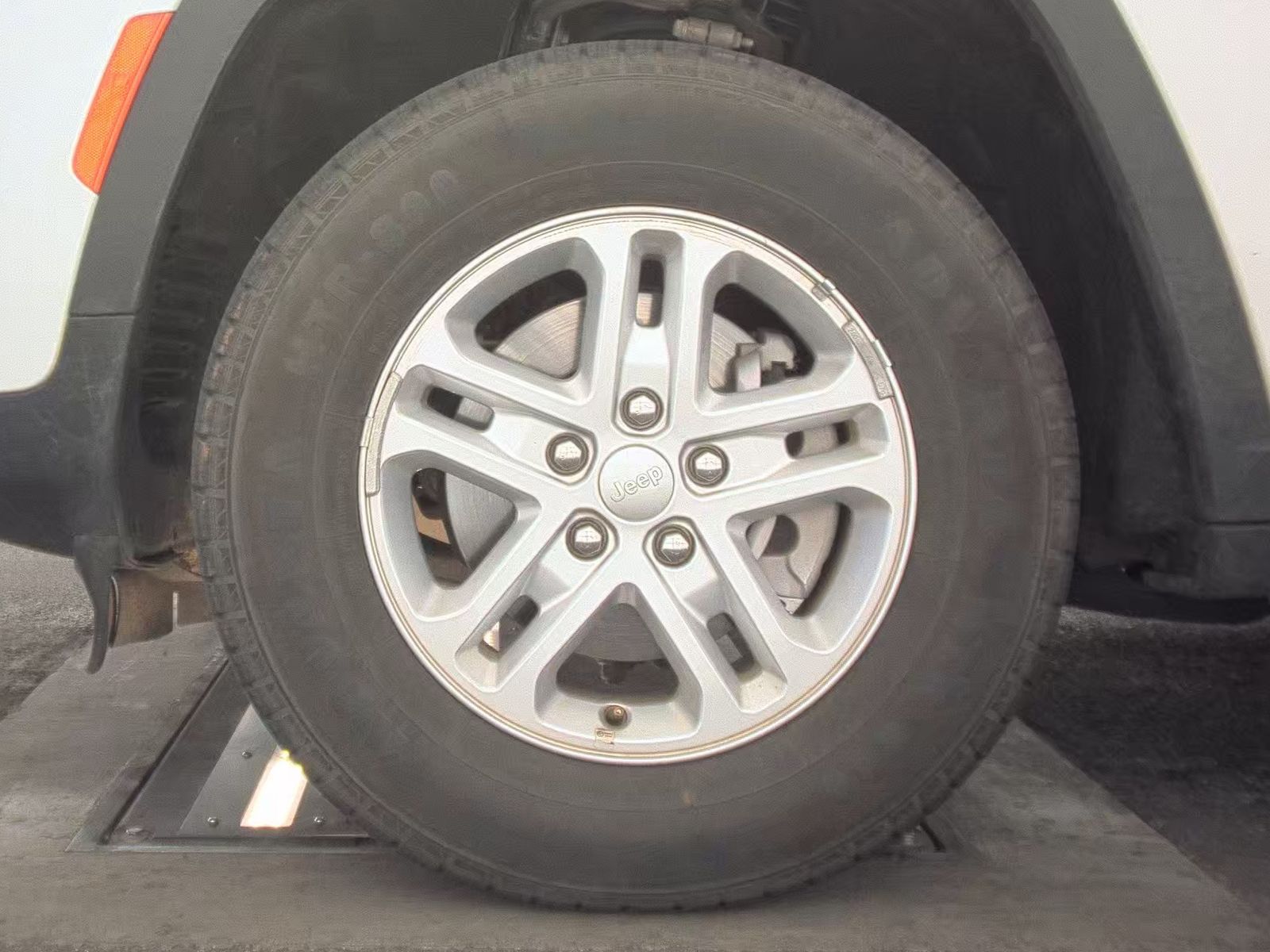 JEEP GRAND CHEROKEE - 10