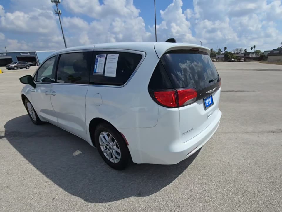CHRYSLER VOYAGER - 7