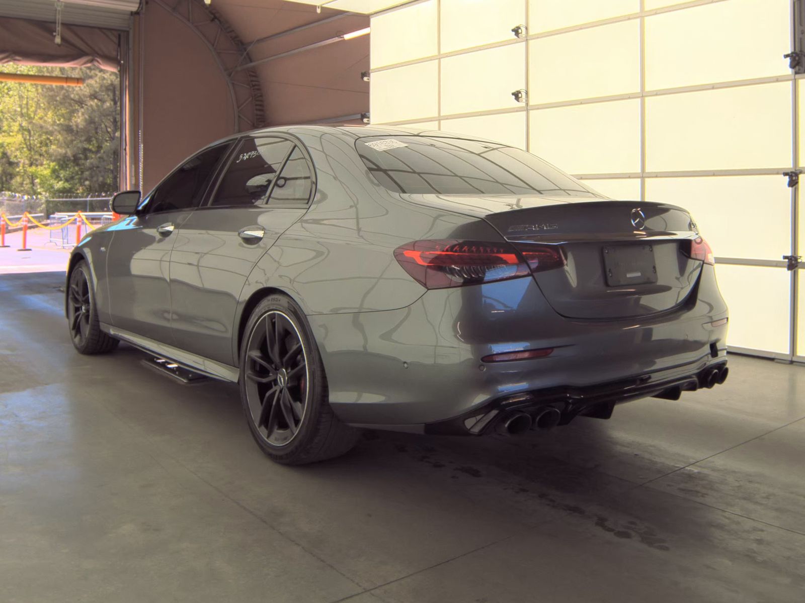 MERCEDES-BENZ E-CLASS - 9