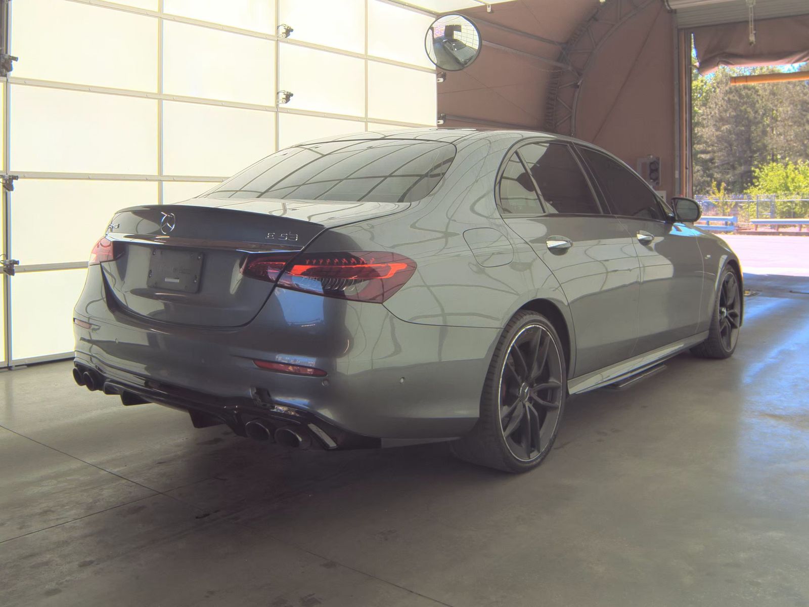 MERCEDES-BENZ E-CLASS - 6