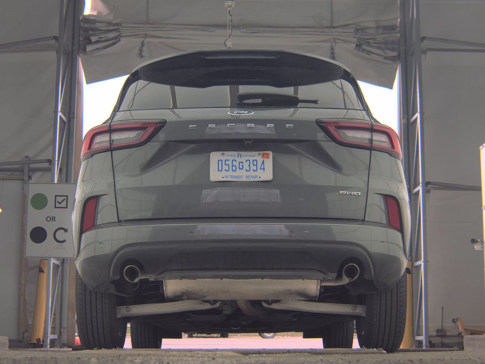 FORD ESCAPE - 8