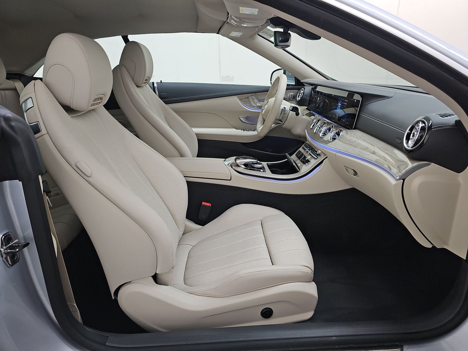 MERCEDES-BENZ E-CLASS - 9