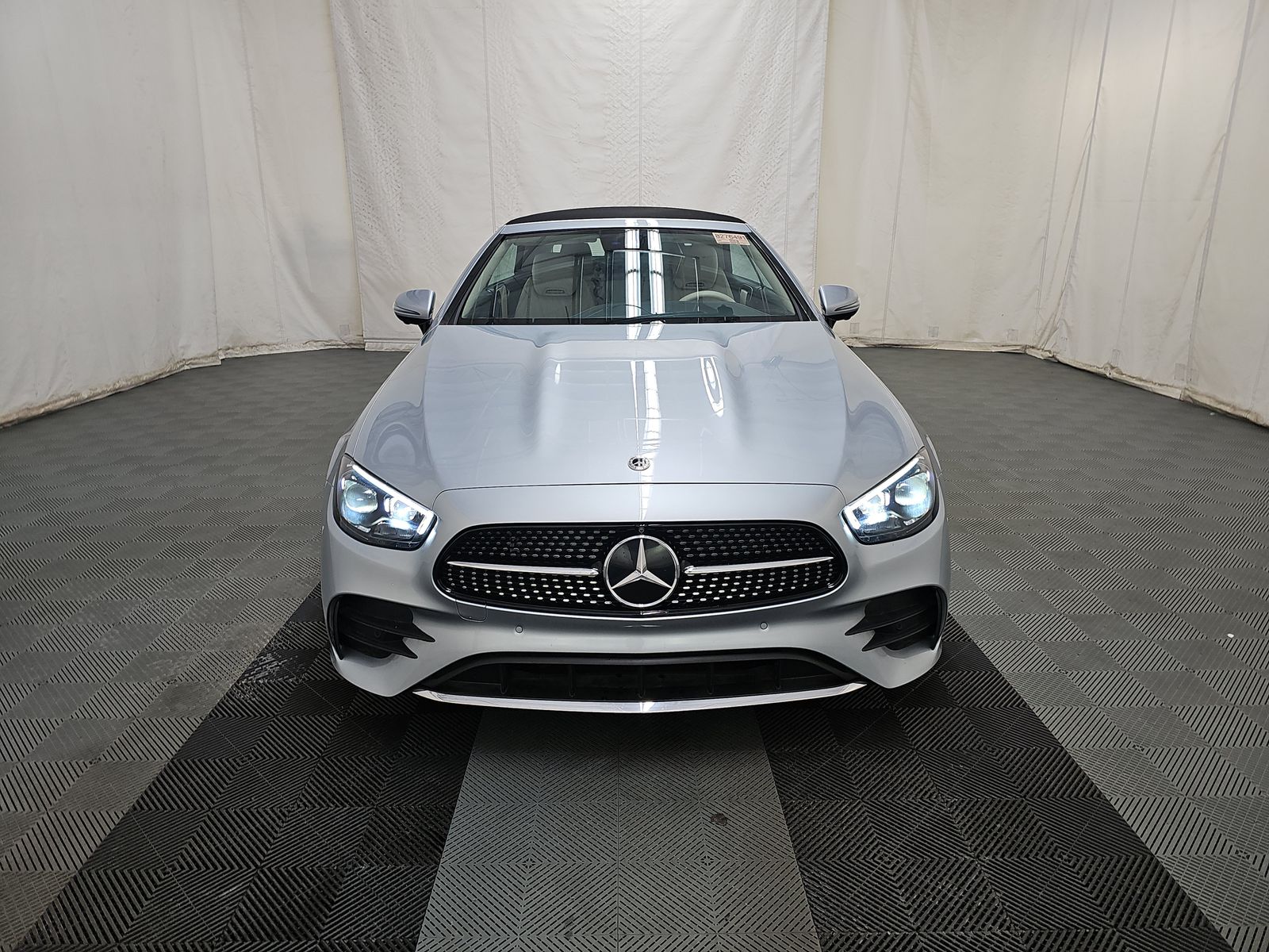 MERCEDES-BENZ E-CLASS - 3