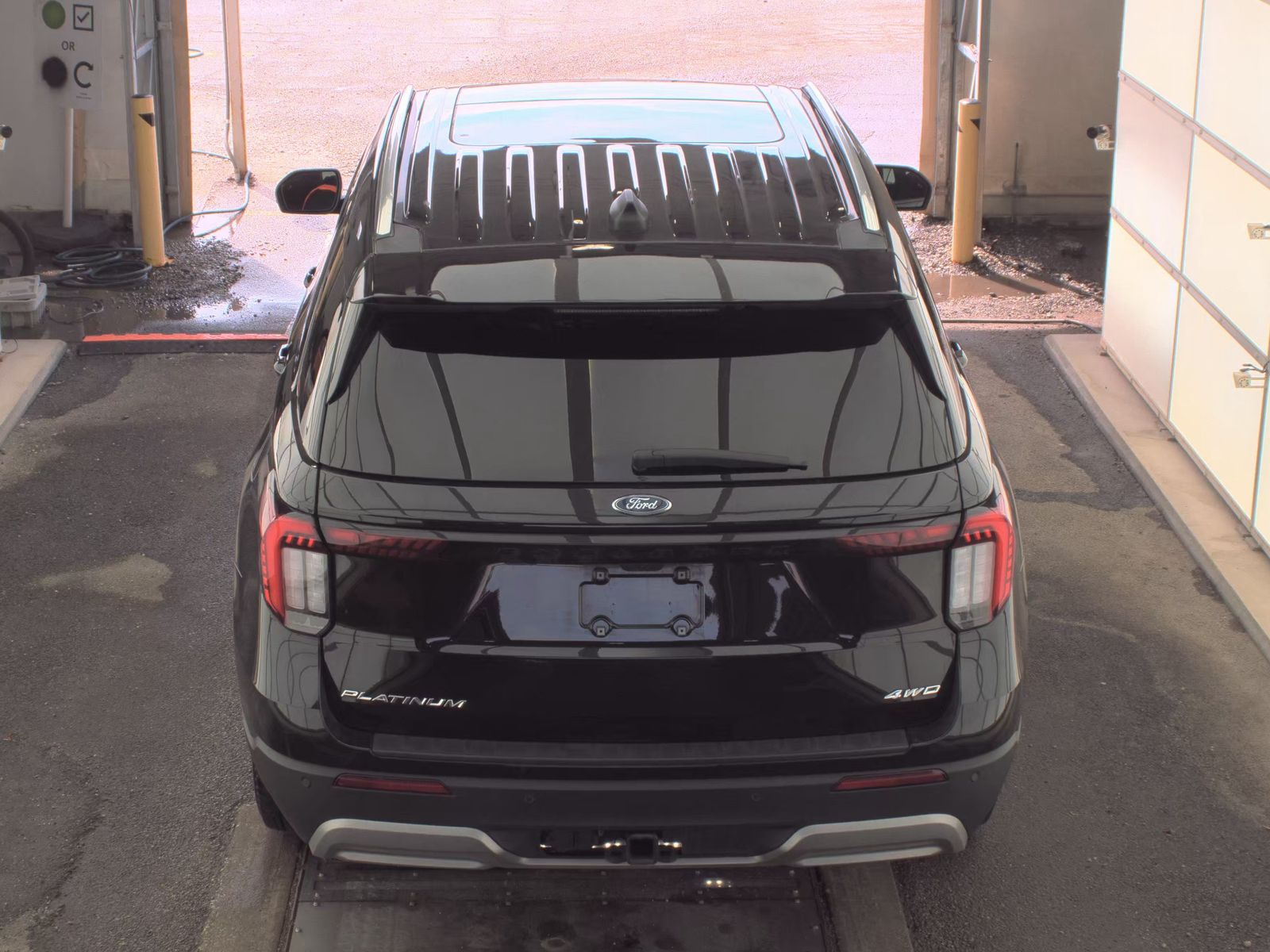 FORD EXPLORER - 7