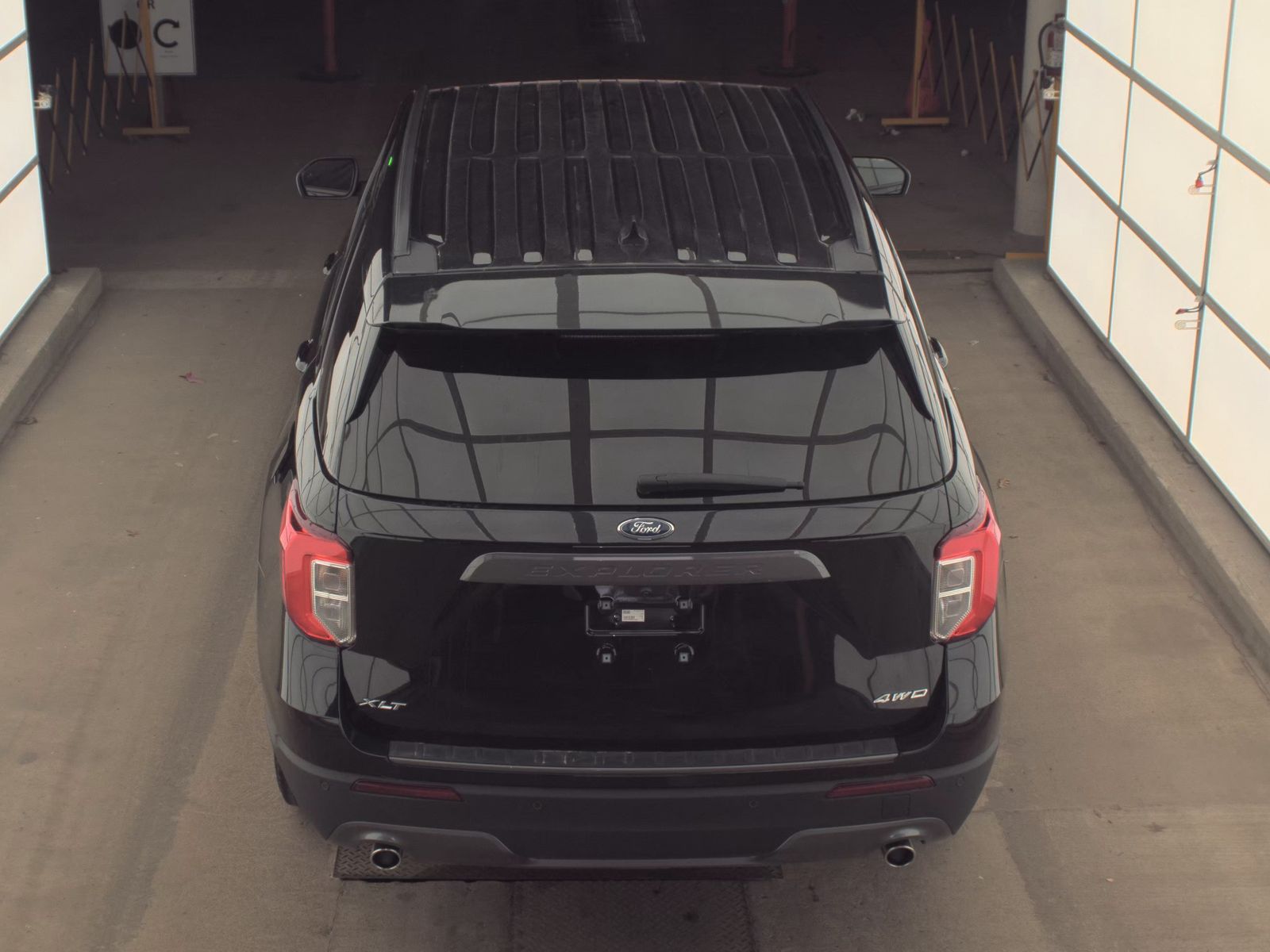 FORD EXPLORER - 7