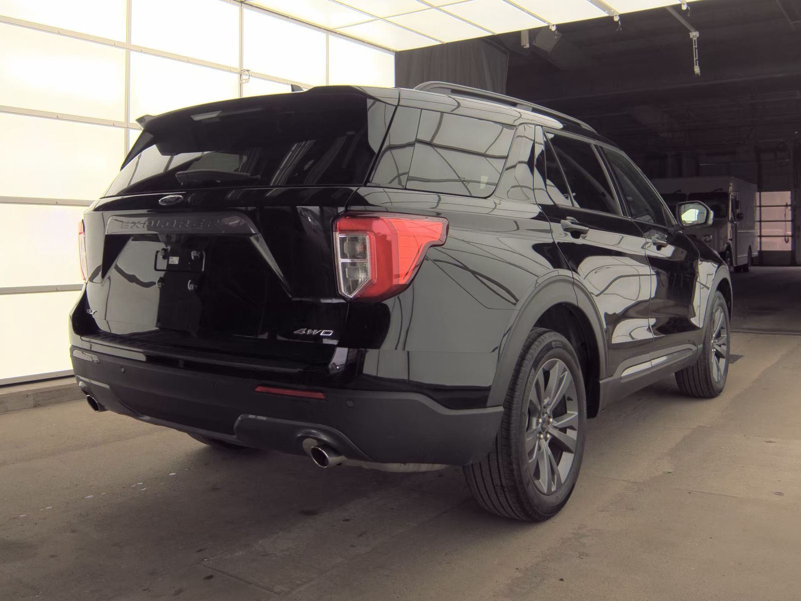 FORD EXPLORER - 6