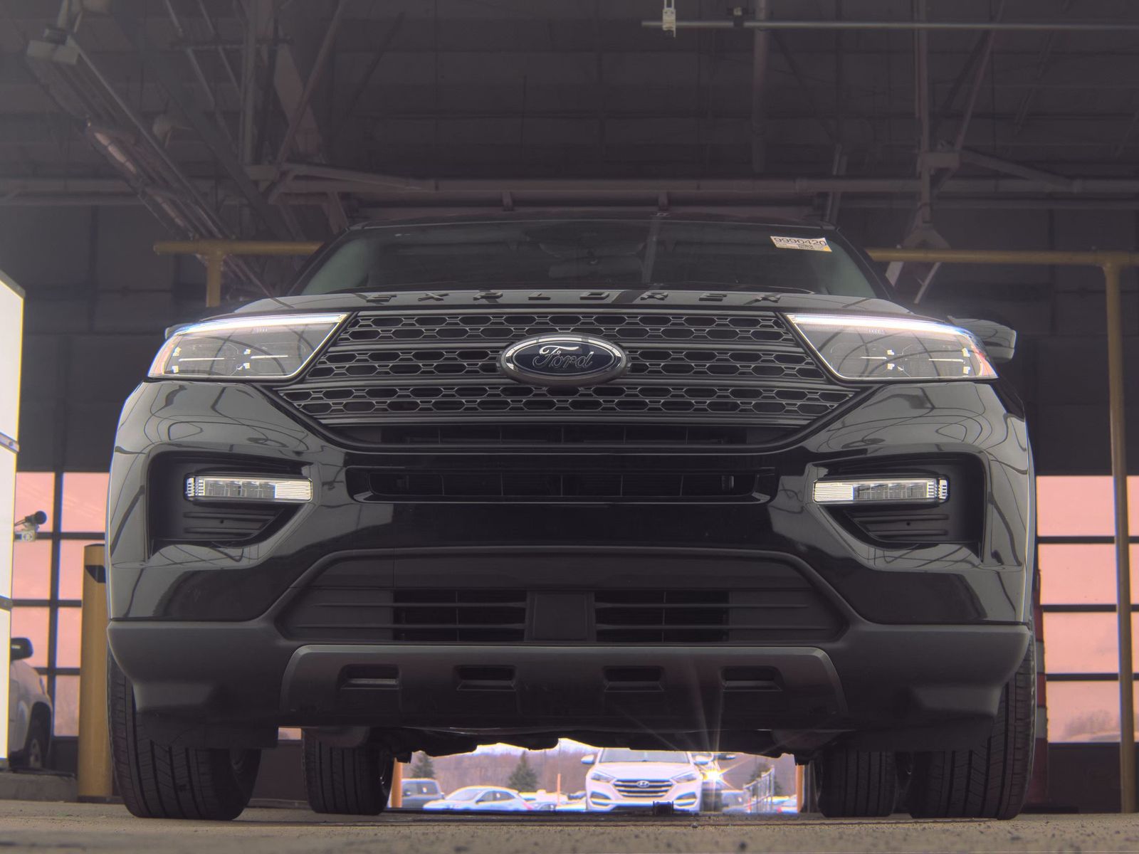 FORD EXPLORER - 4