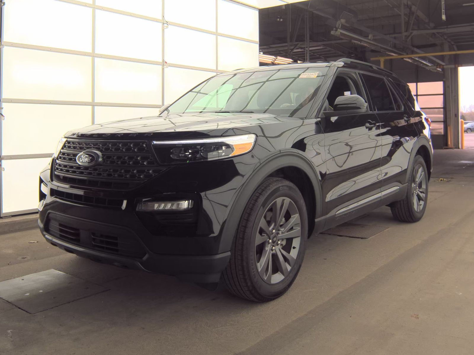 FORD EXPLORER - 1