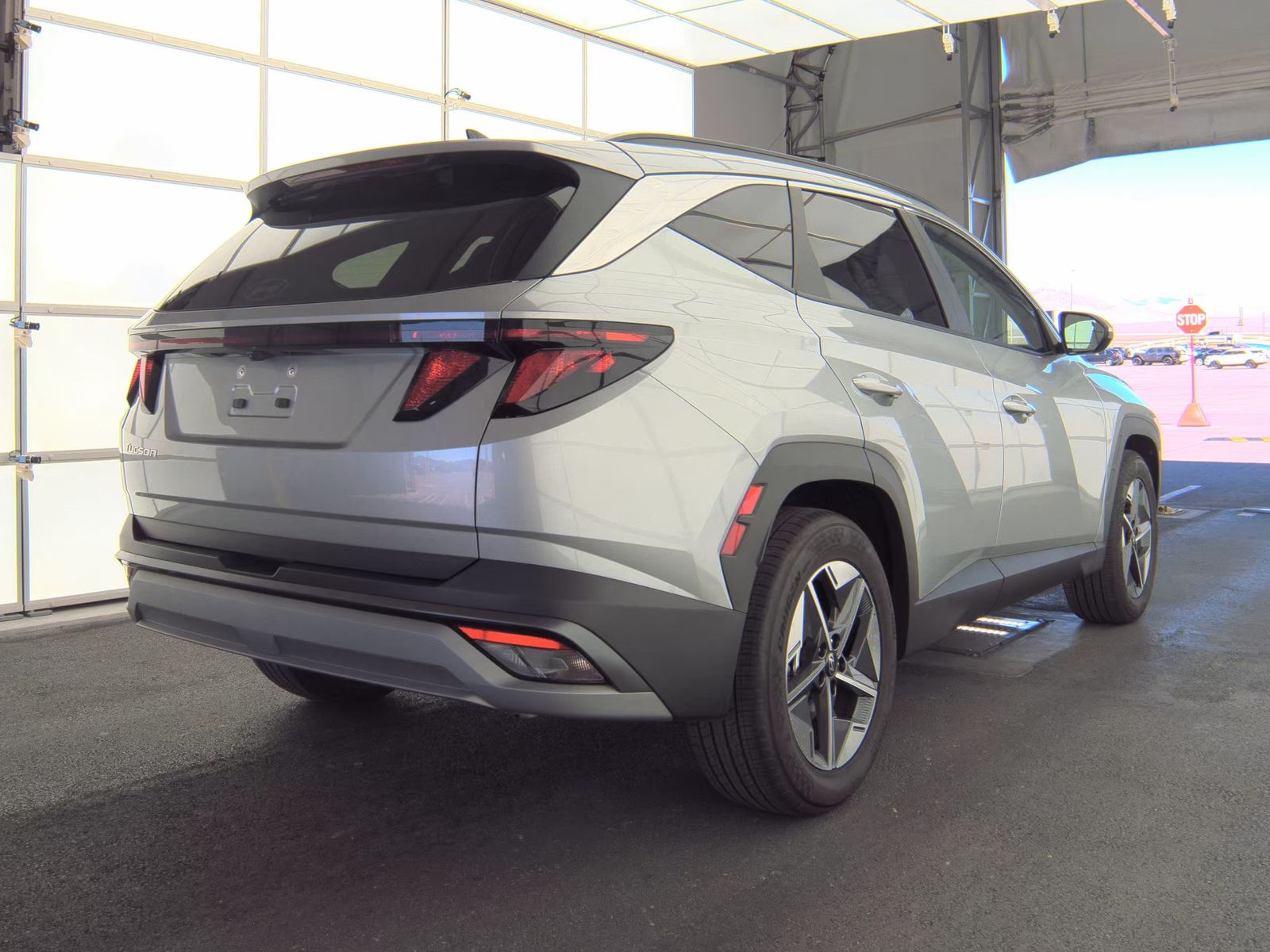 HYUNDAI TUCSON - 6