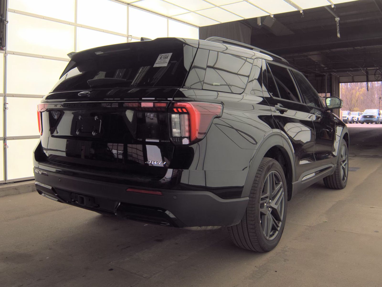 FORD EXPLORER - 6