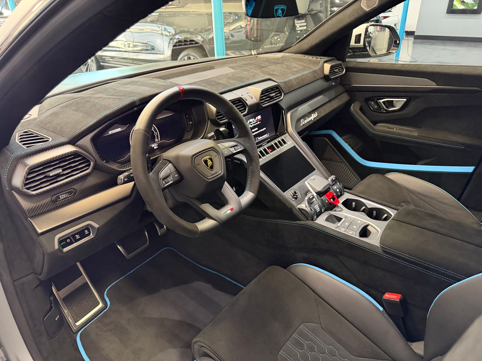 2024 Lamborghini Urus Performante AWD